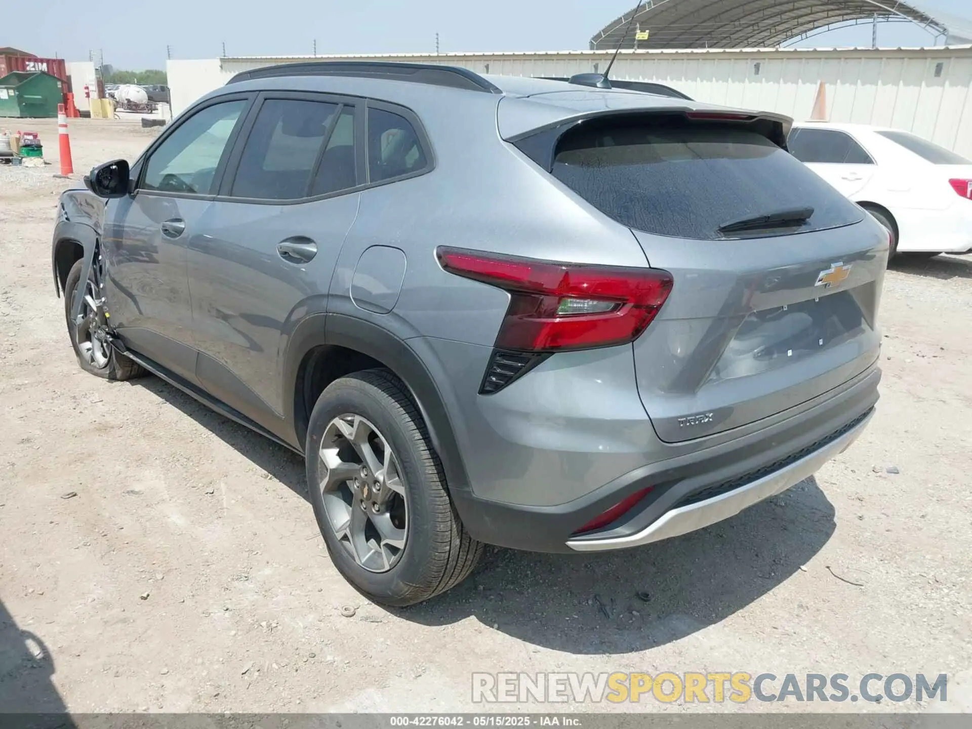 3 Photograph of a damaged car KL77LHEP3SC169602 CHEVROLET TRAX 2025