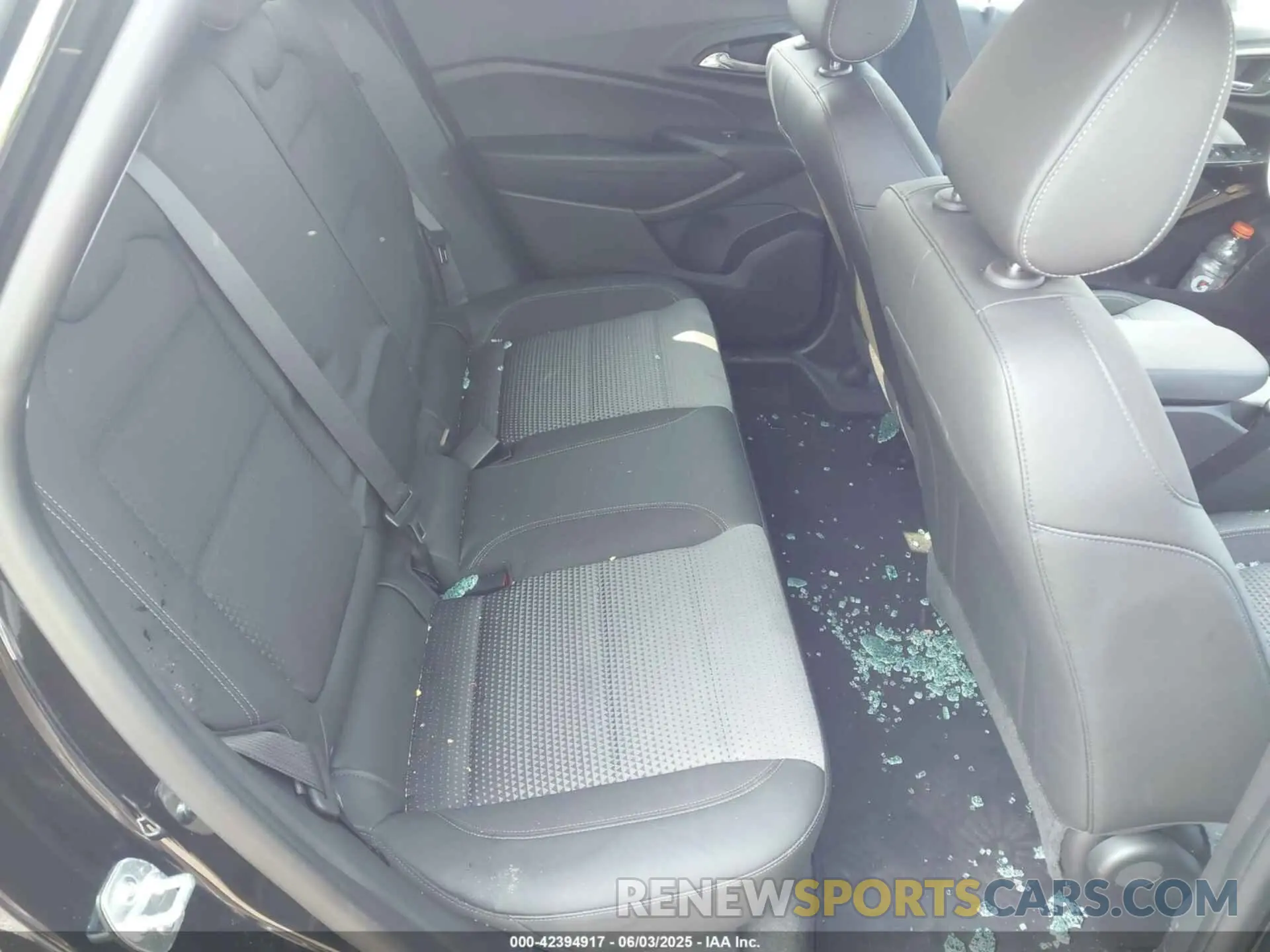 8 Photograph of a damaged car KL77LHEP3SC179577 CHEVROLET TRAX 2025