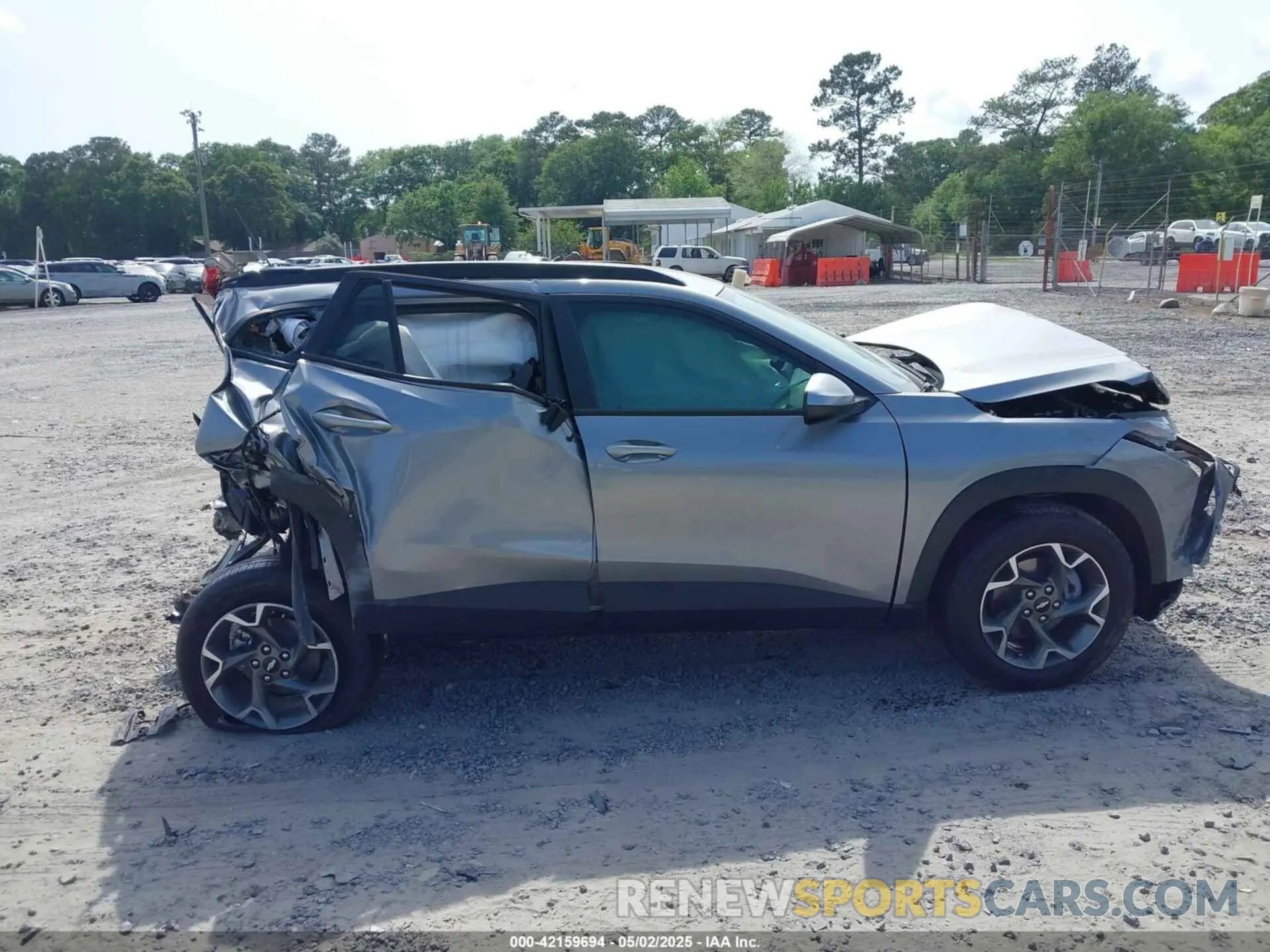 13 Photograph of a damaged car KL77LHEP3SC220497 CHEVROLET TRAX 2025