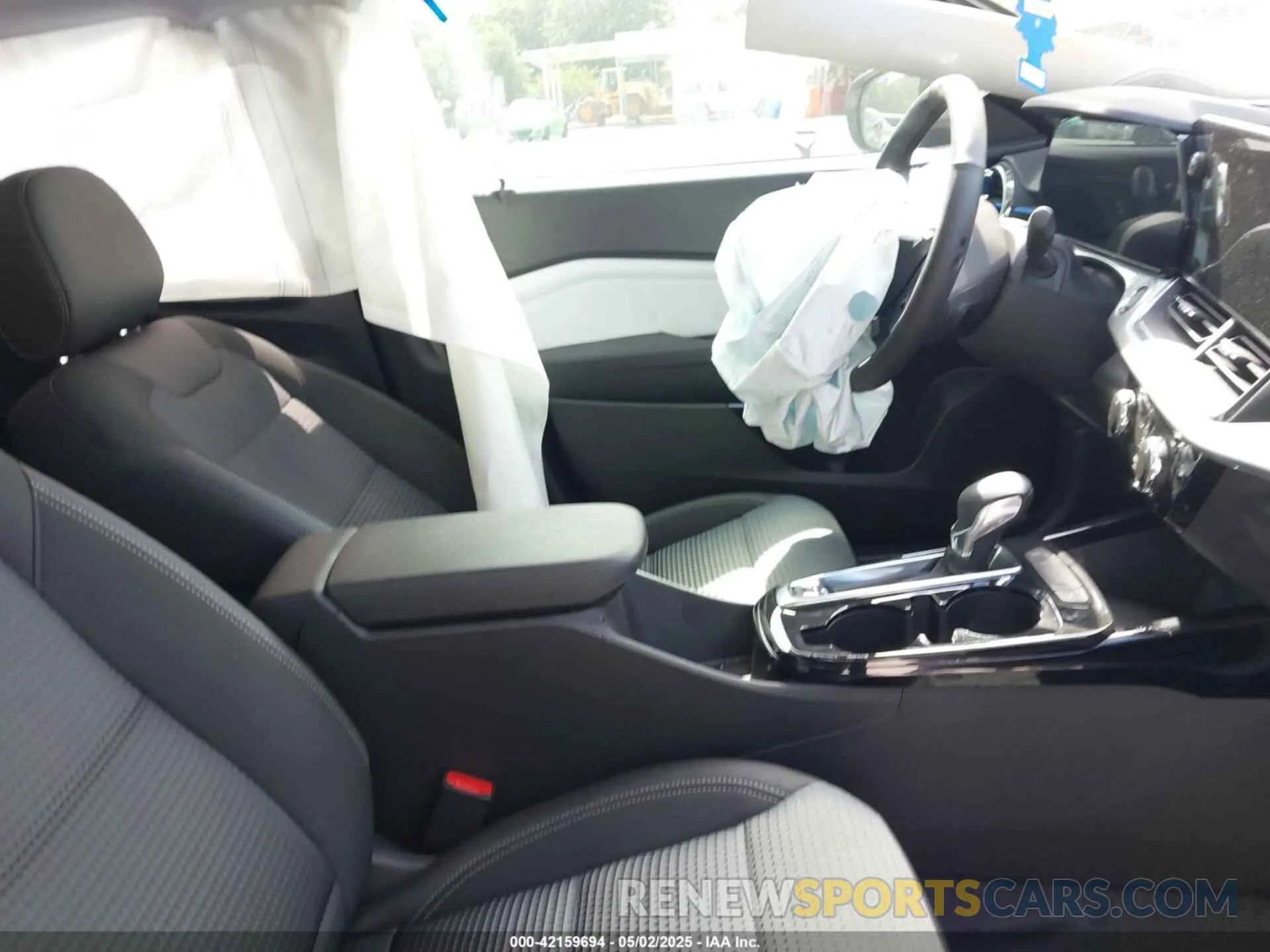 5 Photograph of a damaged car KL77LHEP3SC220497 CHEVROLET TRAX 2025