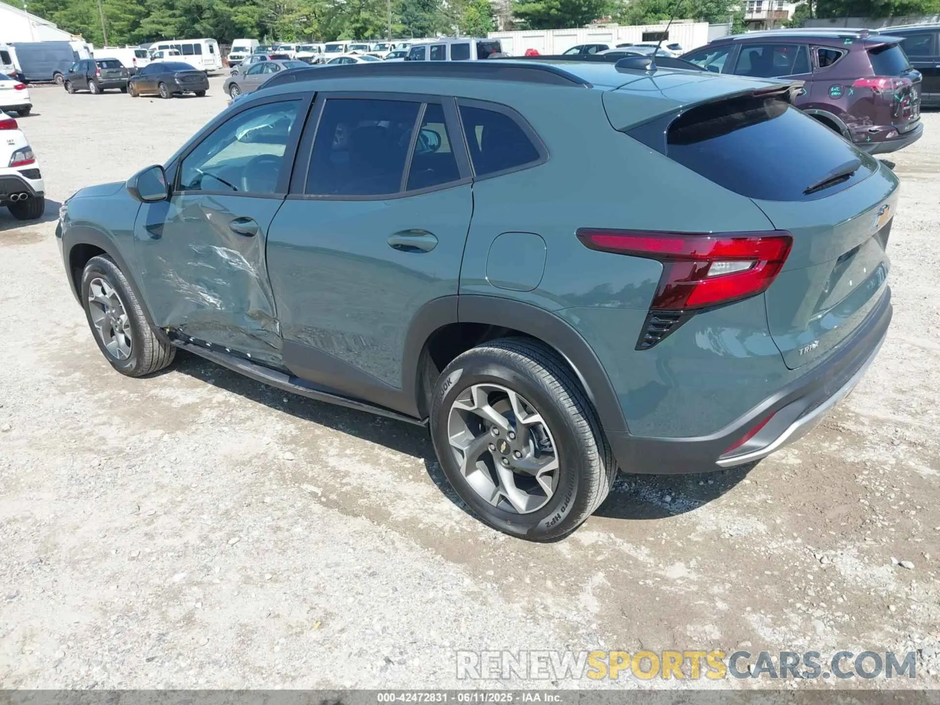 3 Photograph of a damaged car KL77LHEP3SC265083 CHEVROLET TRAX 2025