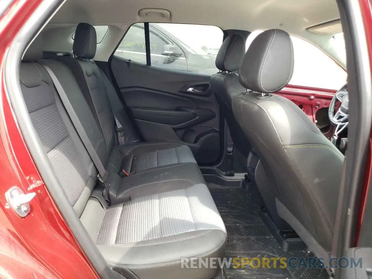 10 Photograph of a damaged car KL77LHEP4SC004917 CHEVROLET TRAX 2025