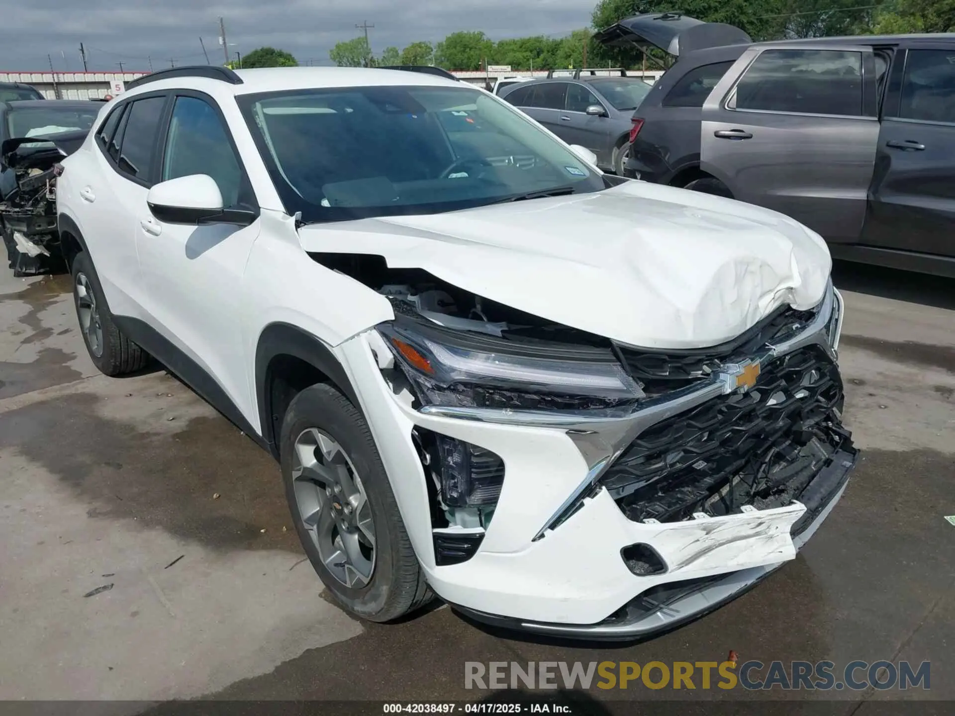 1 Photograph of a damaged car KL77LHEP4SC083506 CHEVROLET TRAX 2025