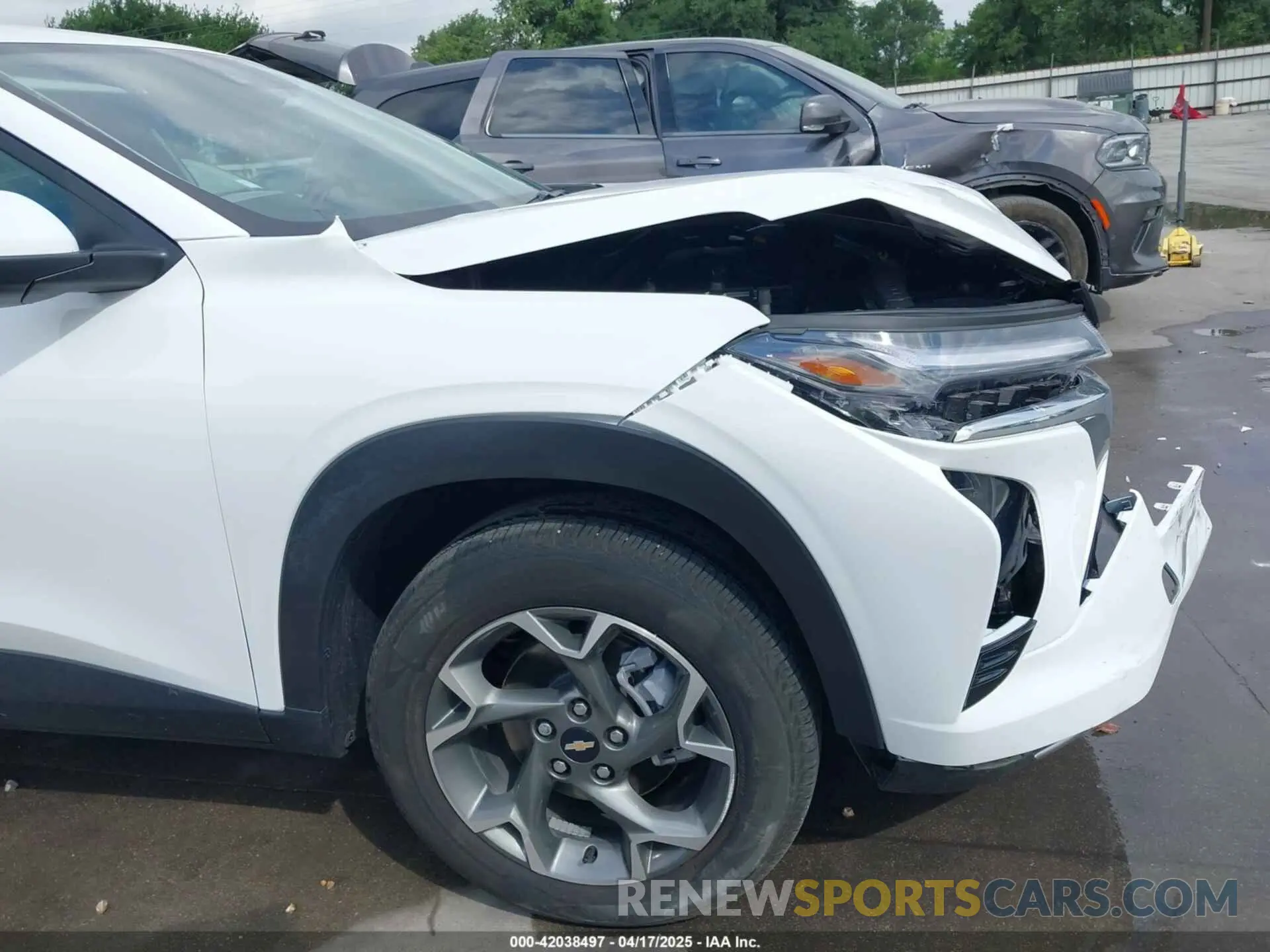 17 Photograph of a damaged car KL77LHEP4SC083506 CHEVROLET TRAX 2025