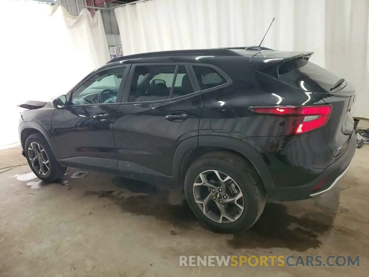2 Photograph of a damaged car KL77LHEP4SC167423 CHEVROLET TRAX 2025