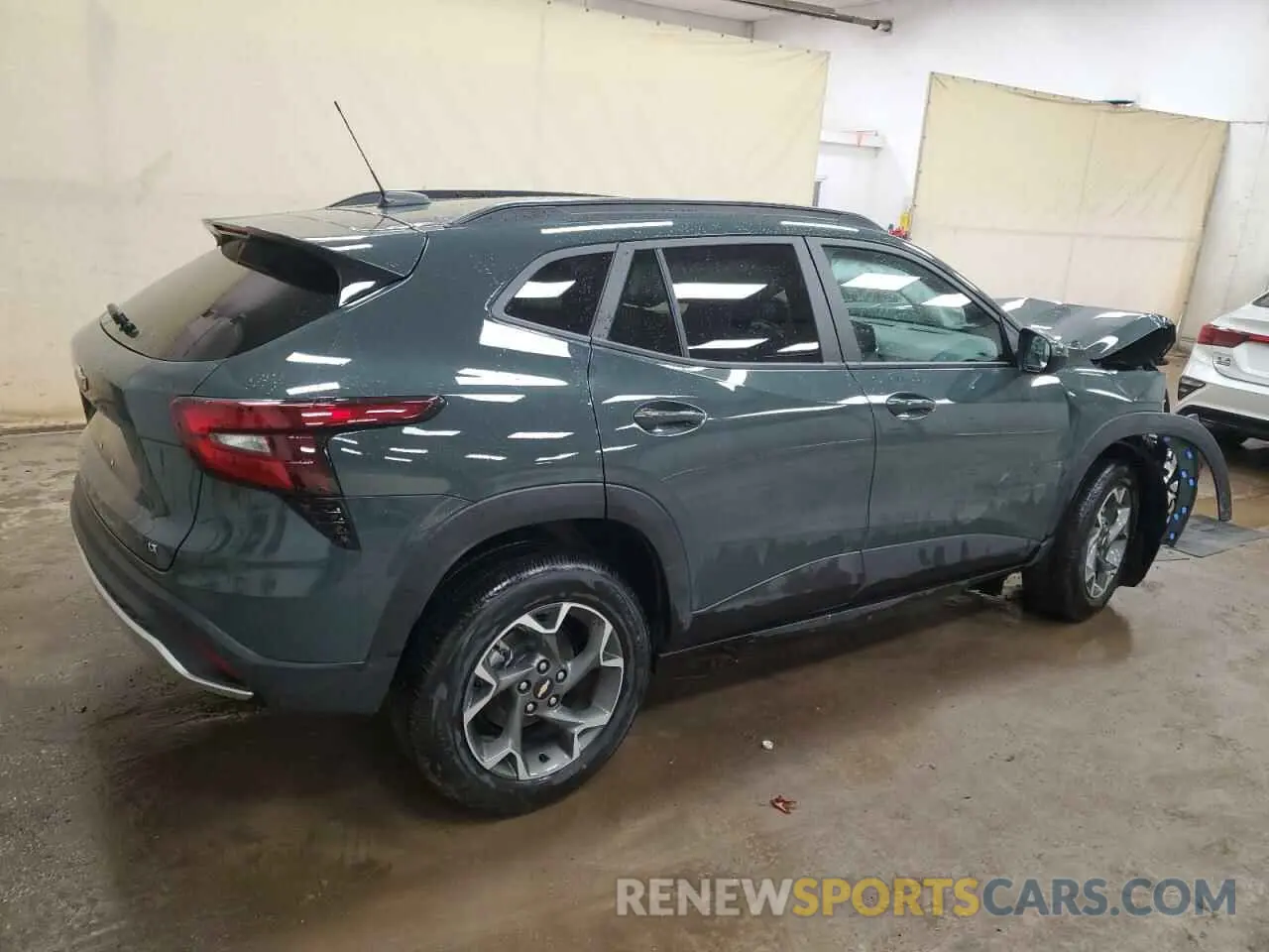 3 Photograph of a damaged car KL77LHEP5SC039224 CHEVROLET TRAX 2025