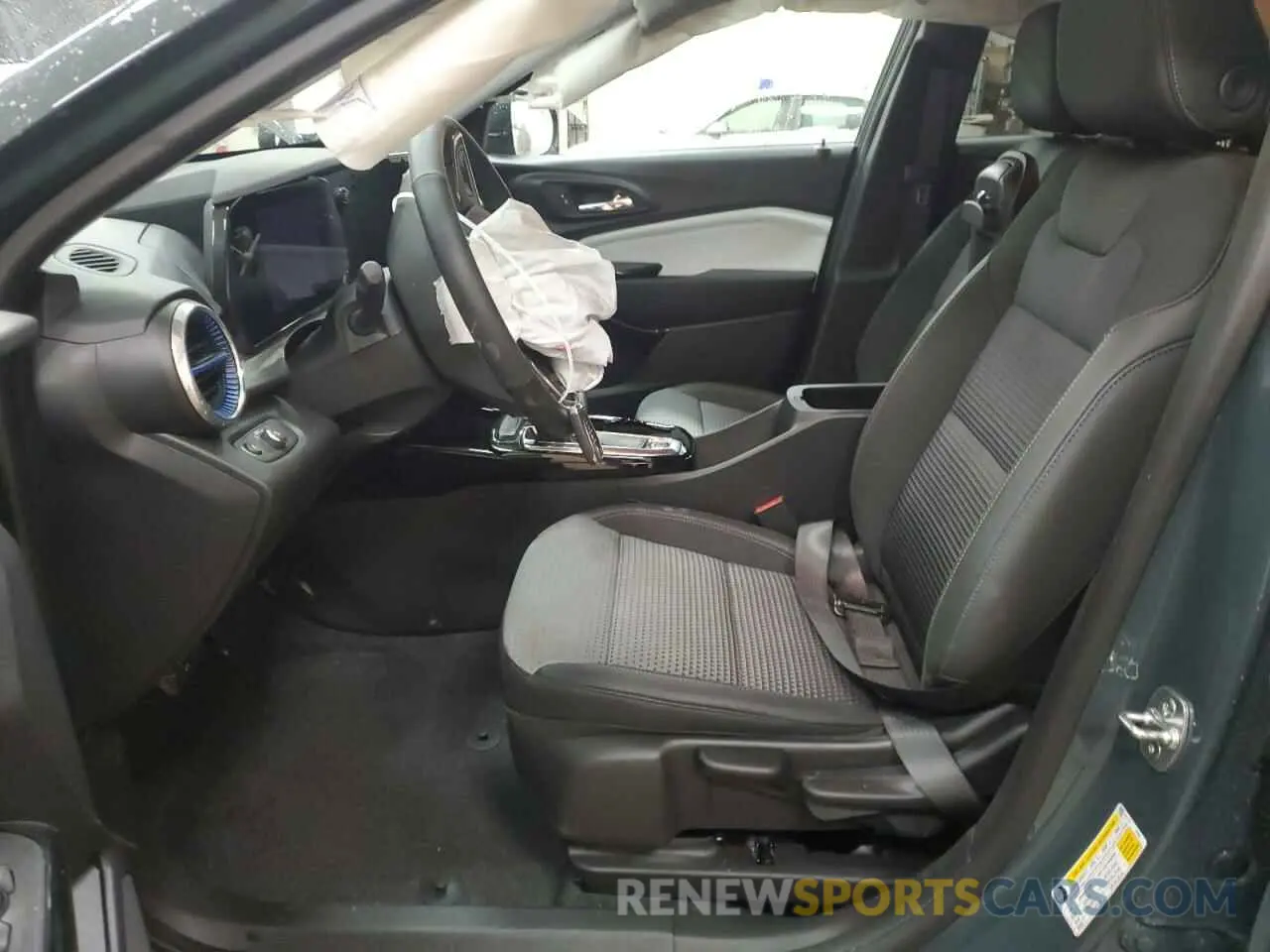 7 Photograph of a damaged car KL77LHEP5SC039224 CHEVROLET TRAX 2025