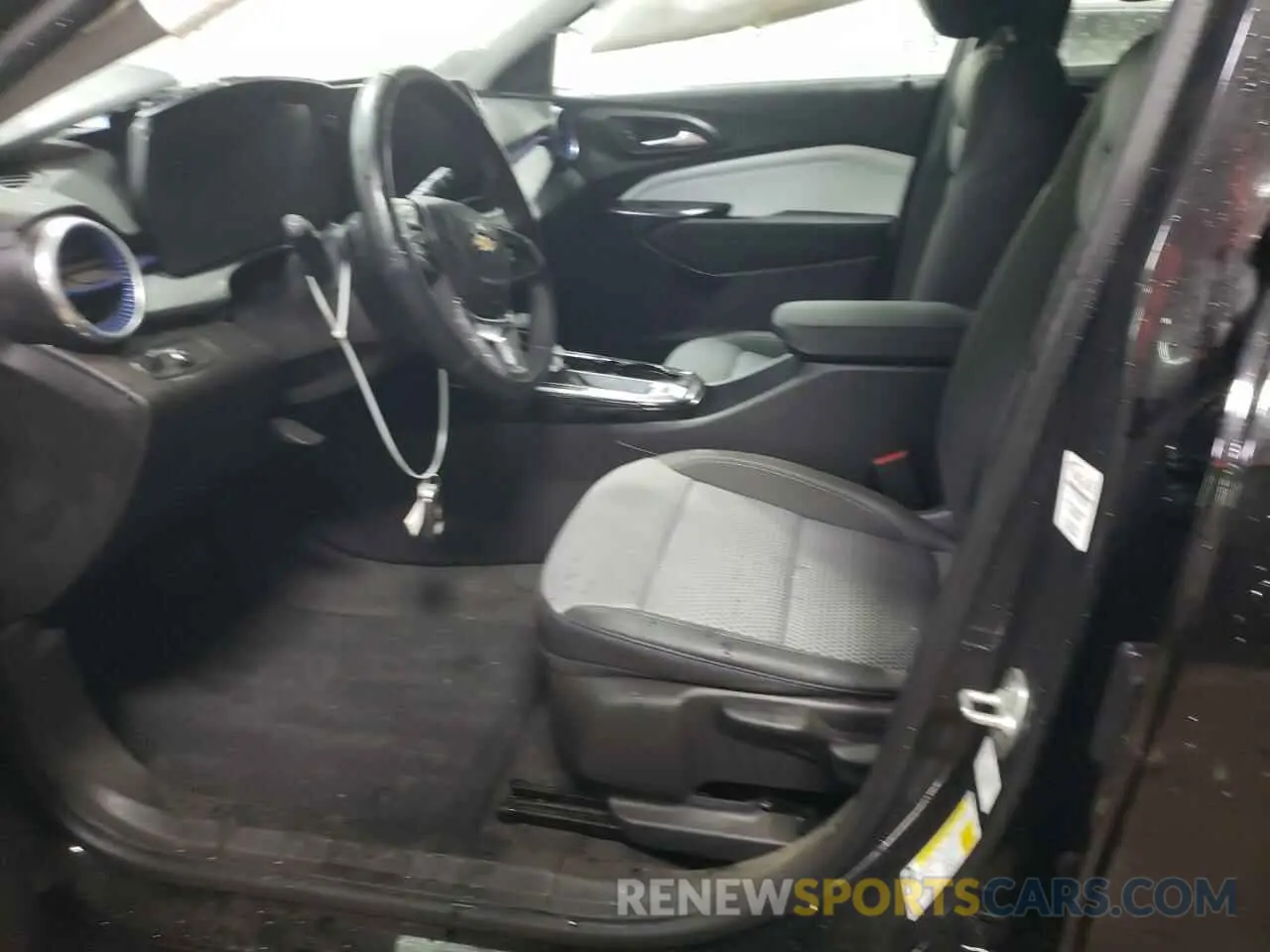 7 Photograph of a damaged car KL77LHEP5SC039272 CHEVROLET TRAX 2025