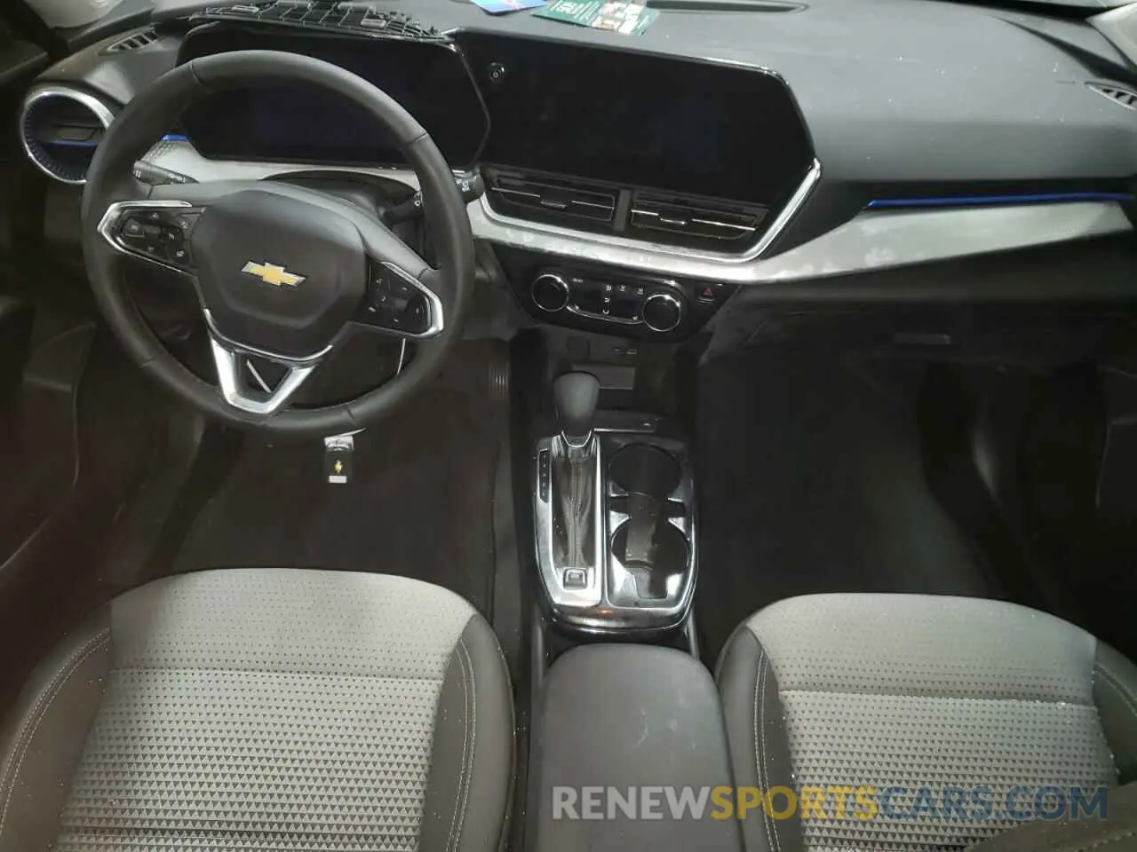 8 Photograph of a damaged car KL77LHEP5SC039272 CHEVROLET TRAX 2025