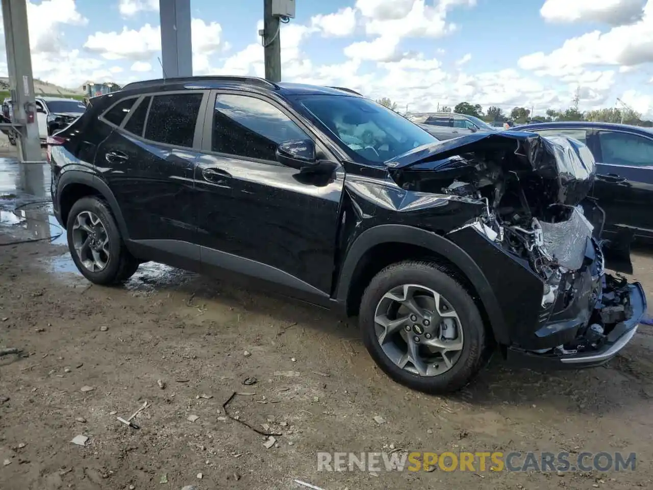 4 Photograph of a damaged car KL77LHEP5SC073678 CHEVROLET TRAX 2025