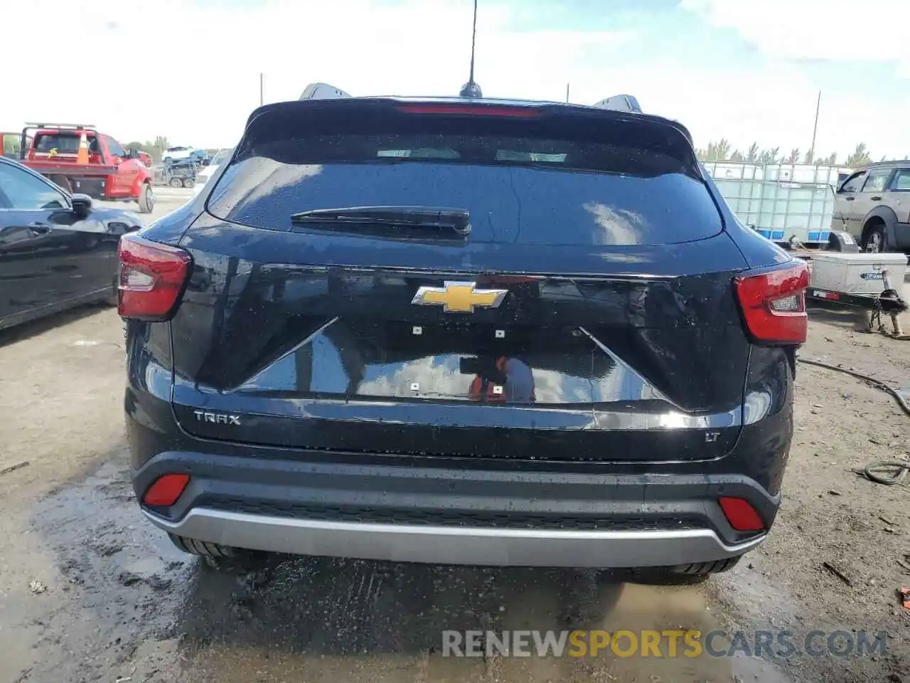 6 Photograph of a damaged car KL77LHEP5SC073678 CHEVROLET TRAX 2025