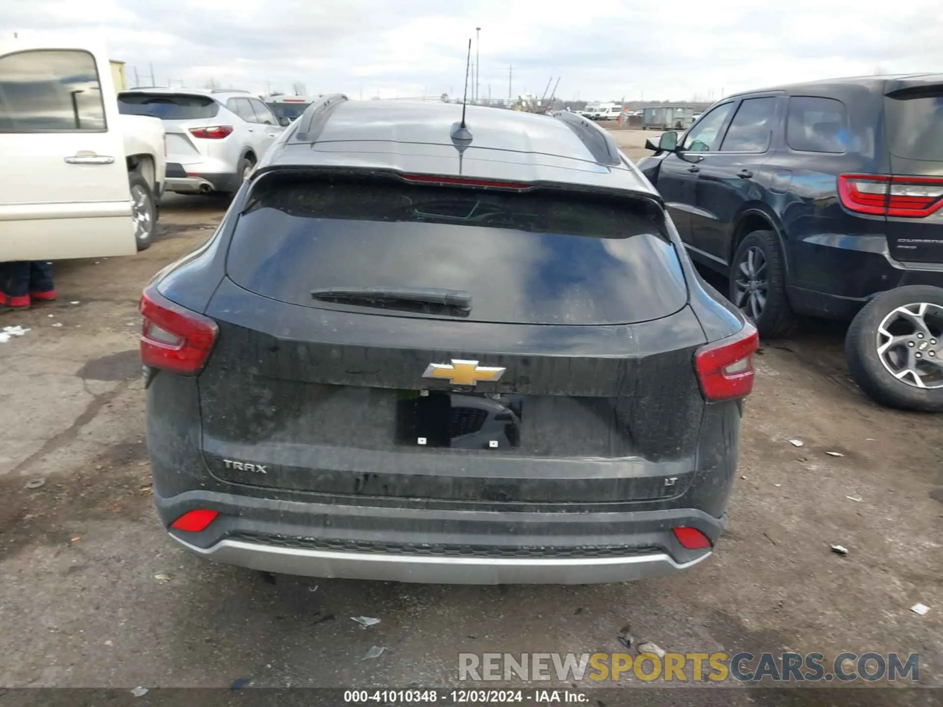 17 Photograph of a damaged car KL77LHEP5SC122099 CHEVROLET TRAX 2025