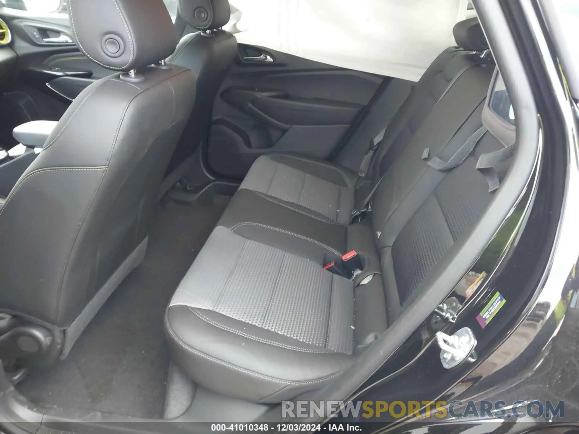 8 Photograph of a damaged car KL77LHEP5SC122099 CHEVROLET TRAX 2025