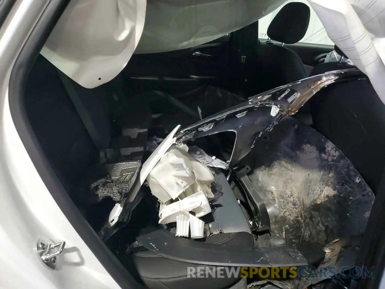 11 Photograph of a damaged car KL77LHEP5SC131157 CHEVROLET TRAX 2025