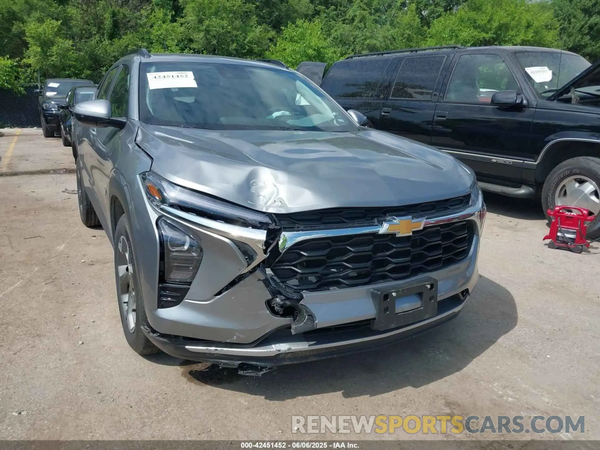 6 Photograph of a damaged car KL77LHEP5SC178625 CHEVROLET TRAX 2025