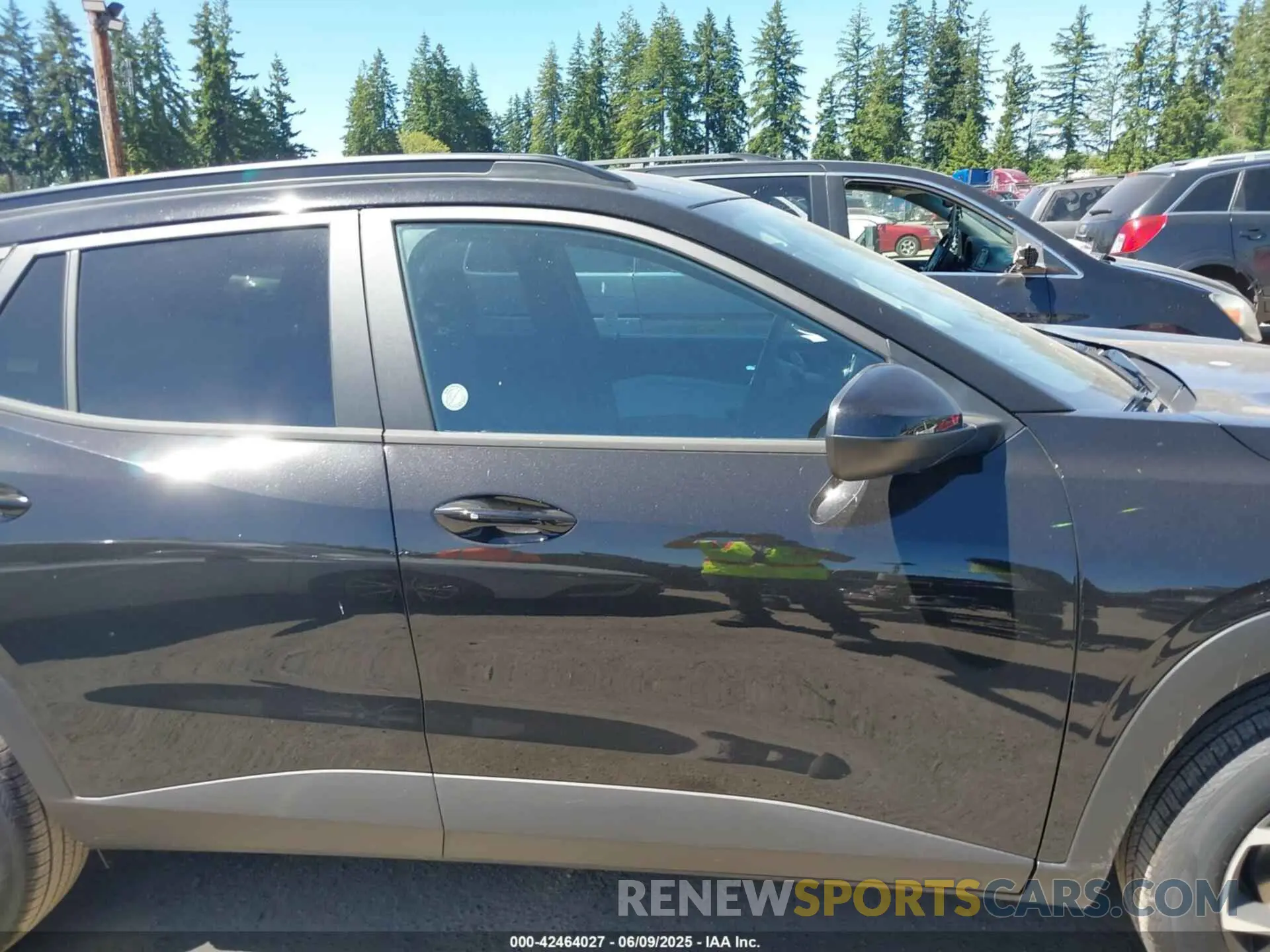 13 Photograph of a damaged car KL77LHEP5SC230688 CHEVROLET TRAX 2025