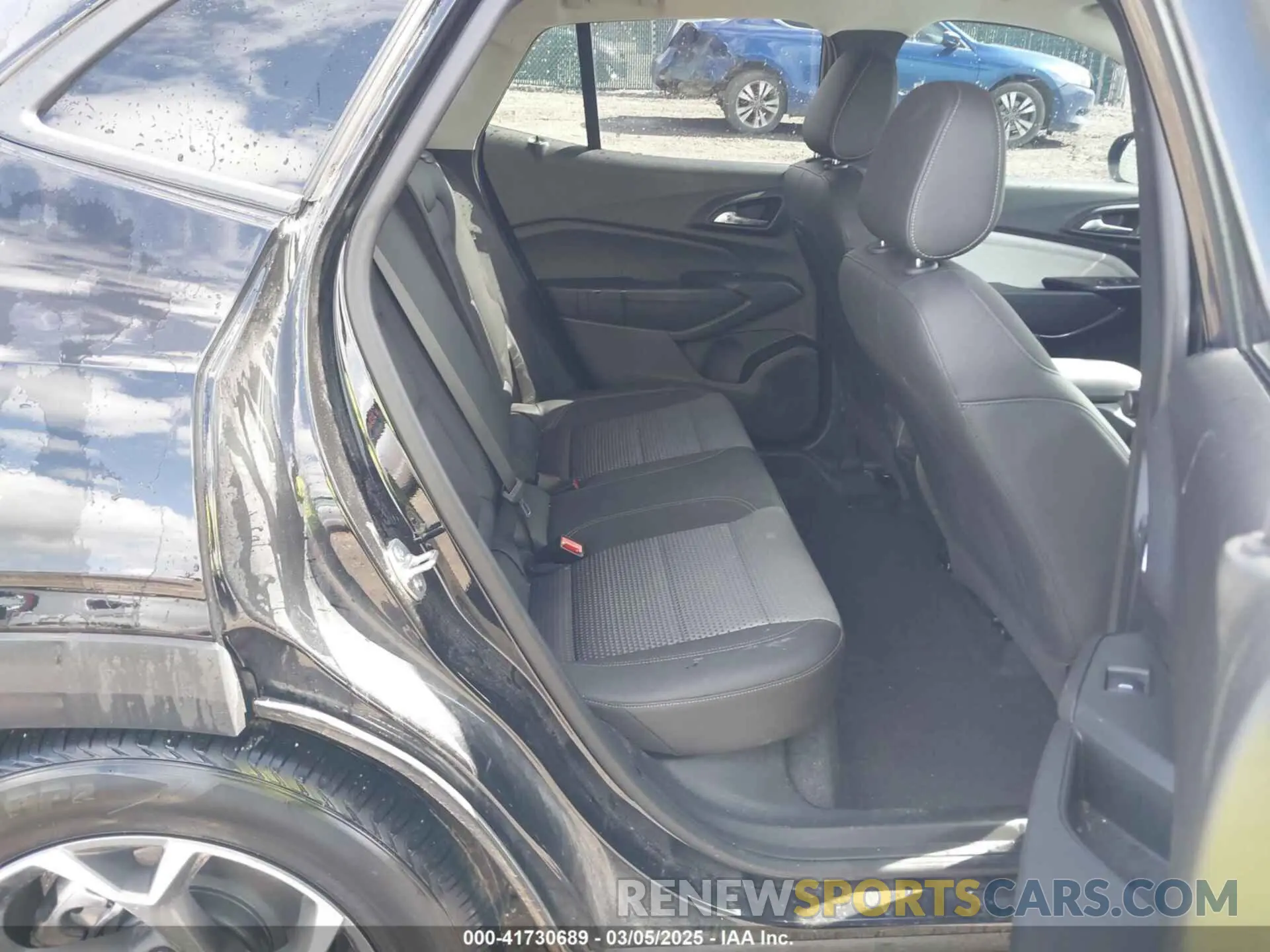 8 Photograph of a damaged car KL77LHEP6SC016096 CHEVROLET TRAX 2025