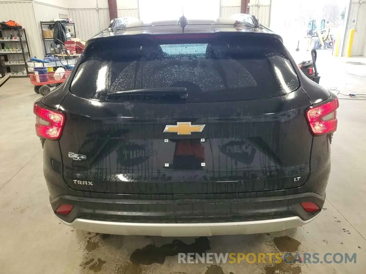 6 Photograph of a damaged car KL77LHEP6SC017877 CHEVROLET TRAX 2025