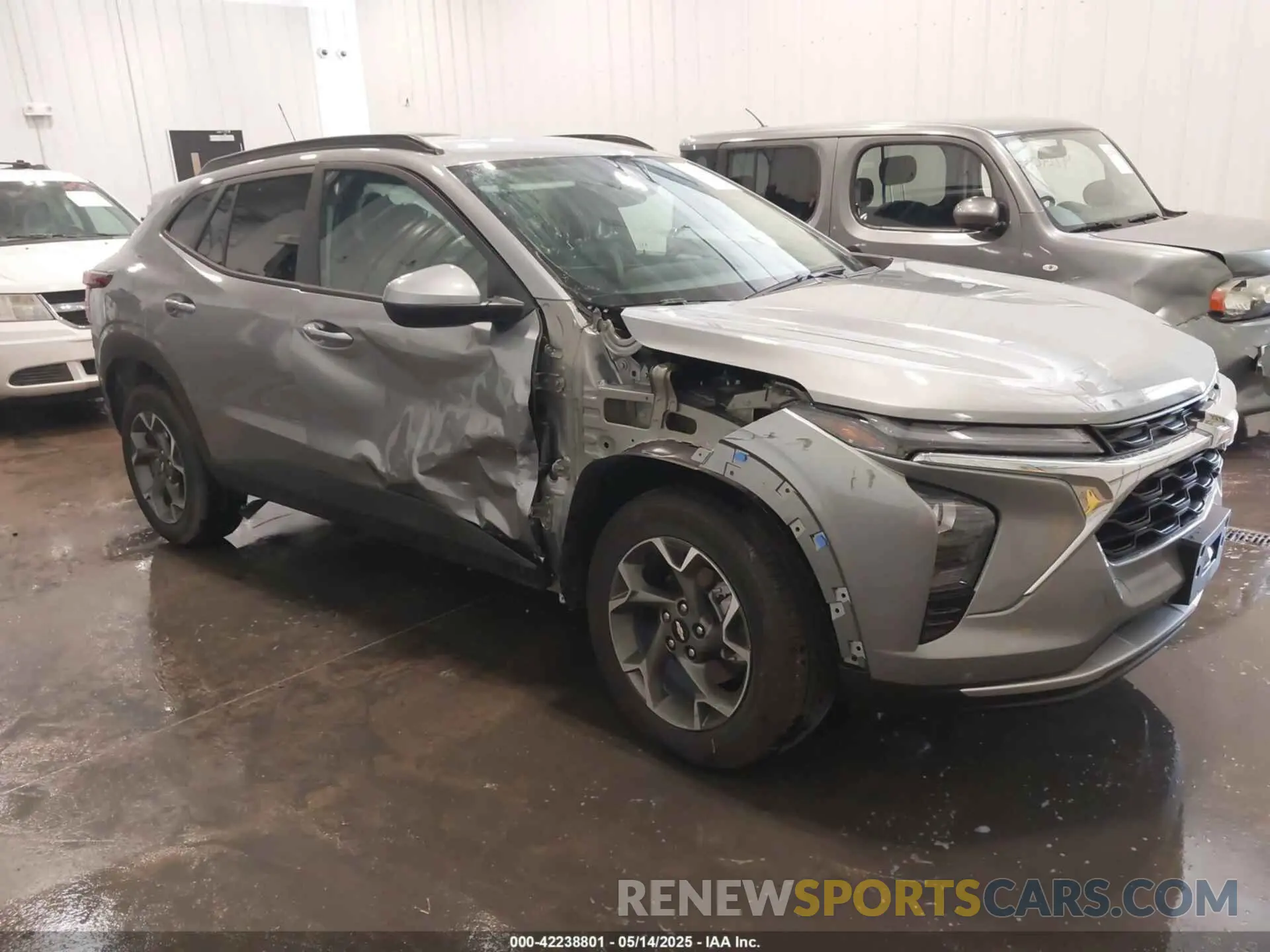 1 Photograph of a damaged car KL77LHEP6SC035103 CHEVROLET TRAX 2025