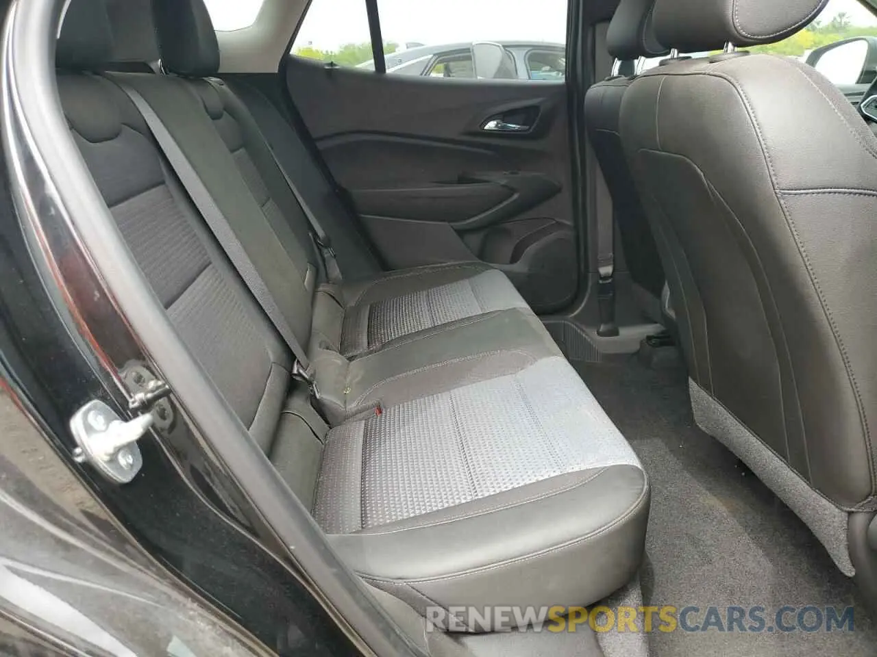 10 Photograph of a damaged car KL77LHEP6SC072782 CHEVROLET TRAX 2025