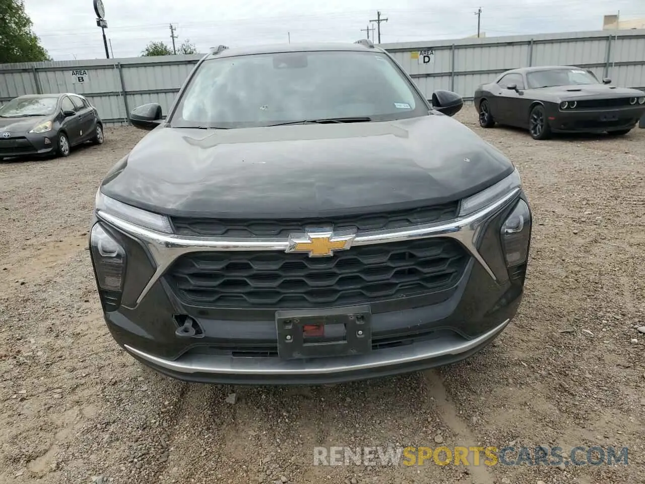 5 Photograph of a damaged car KL77LHEP6SC072782 CHEVROLET TRAX 2025
