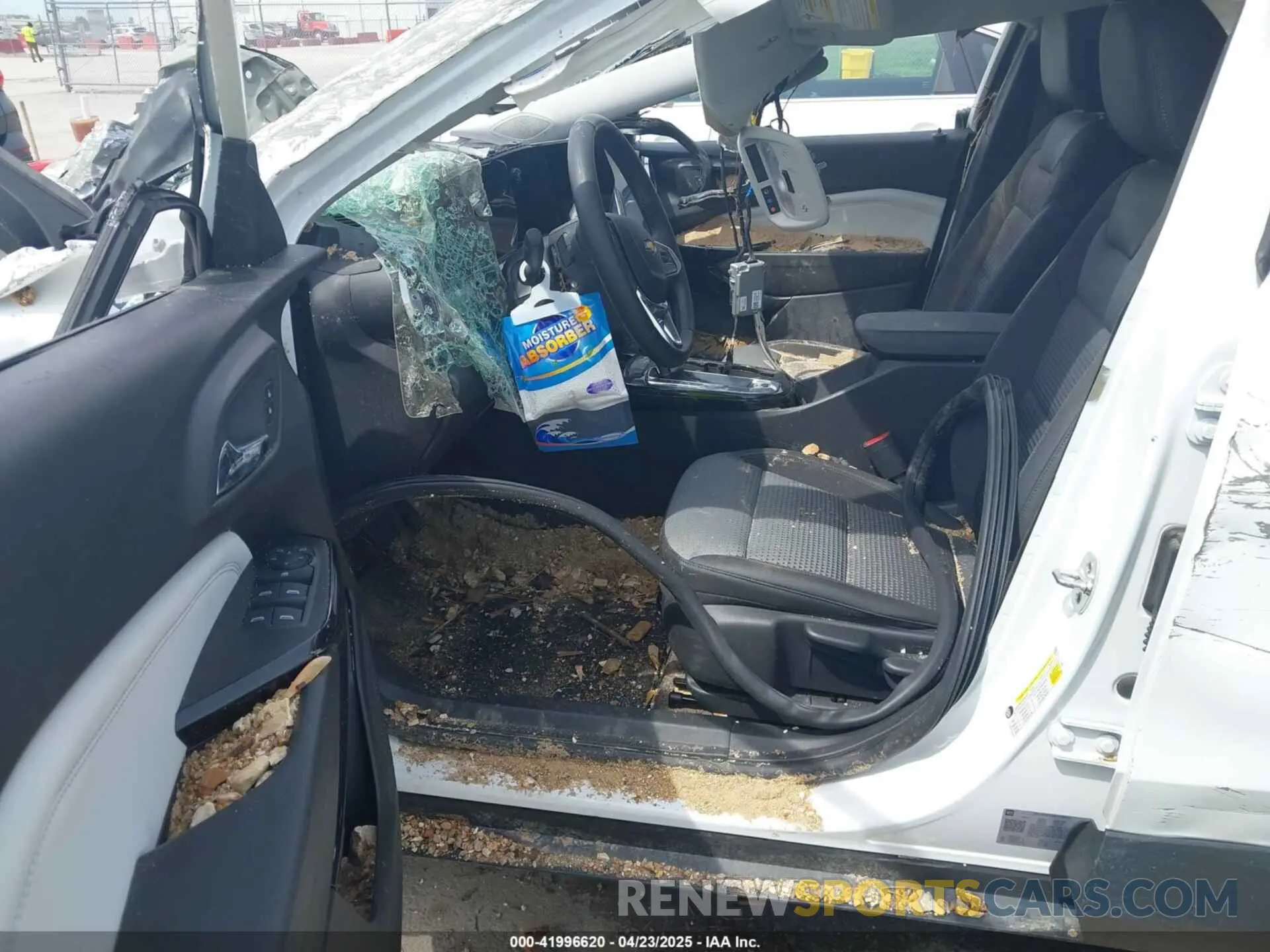 5 Photograph of a damaged car KL77LHEP6SC081711 CHEVROLET TRAX 2025