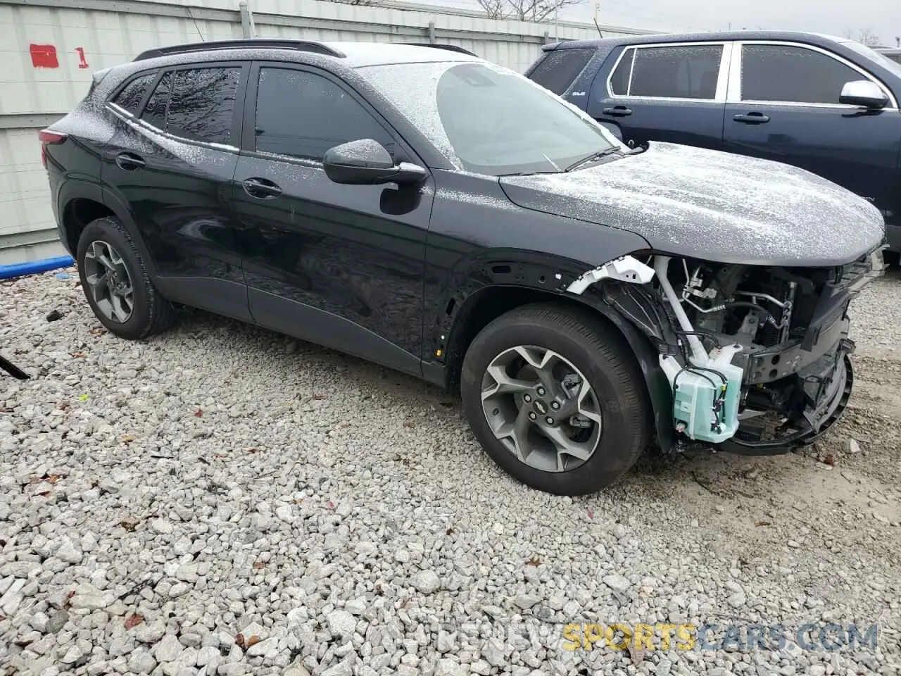 4 Photograph of a damaged car KL77LHEP6SC085676 CHEVROLET TRAX 2025