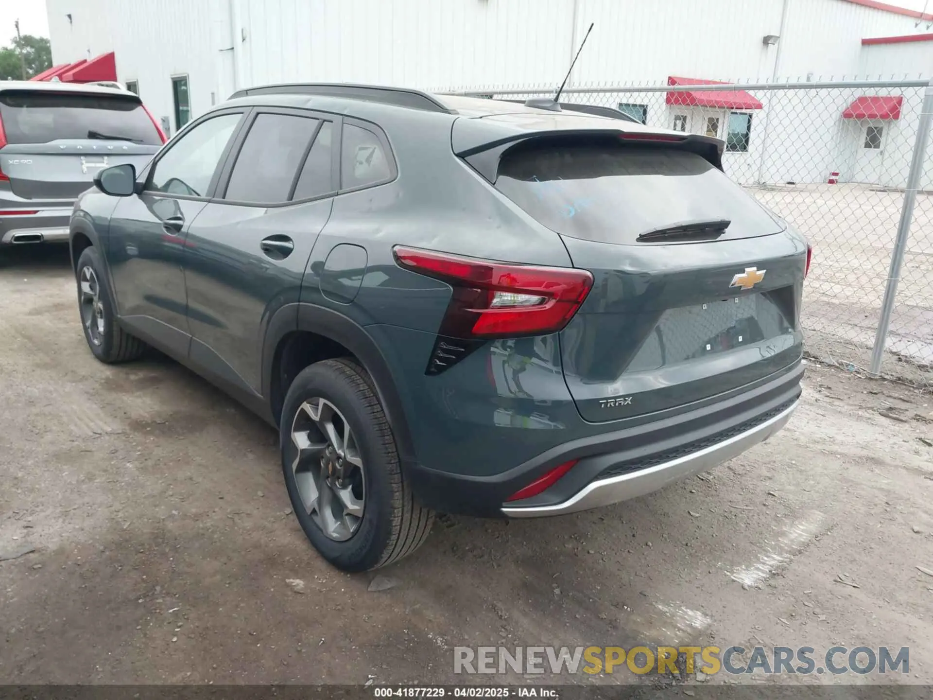 3 Photograph of a damaged car KL77LHEP6SC169609 CHEVROLET TRAX 2025