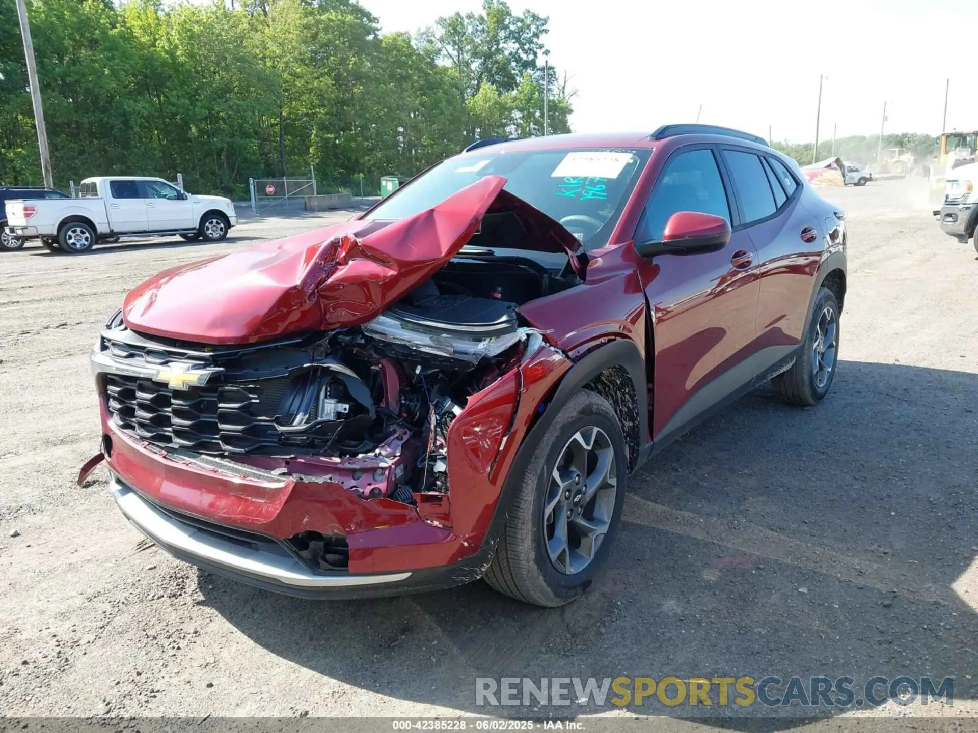 2 Photograph of a damaged car KL77LHEP6SC173577 CHEVROLET TRAX 2025