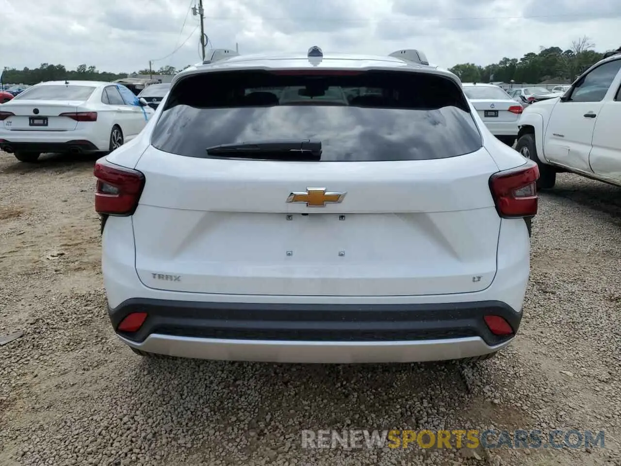 6 Photograph of a damaged car KL77LHEP6SC234989 CHEVROLET TRAX 2025