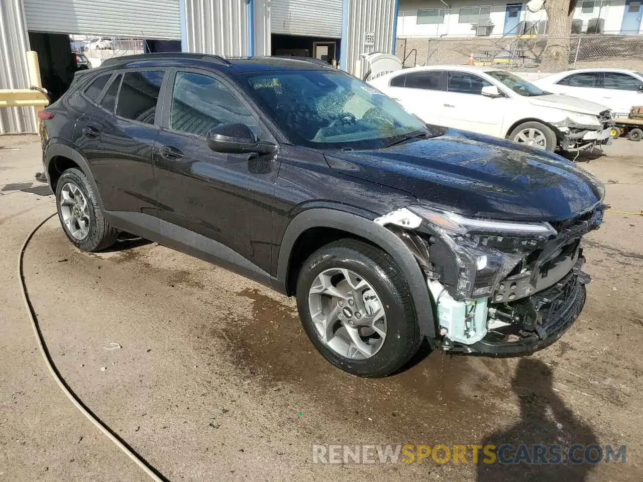 4 Photograph of a damaged car KL77LHEP7SC229882 CHEVROLET TRAX 2025