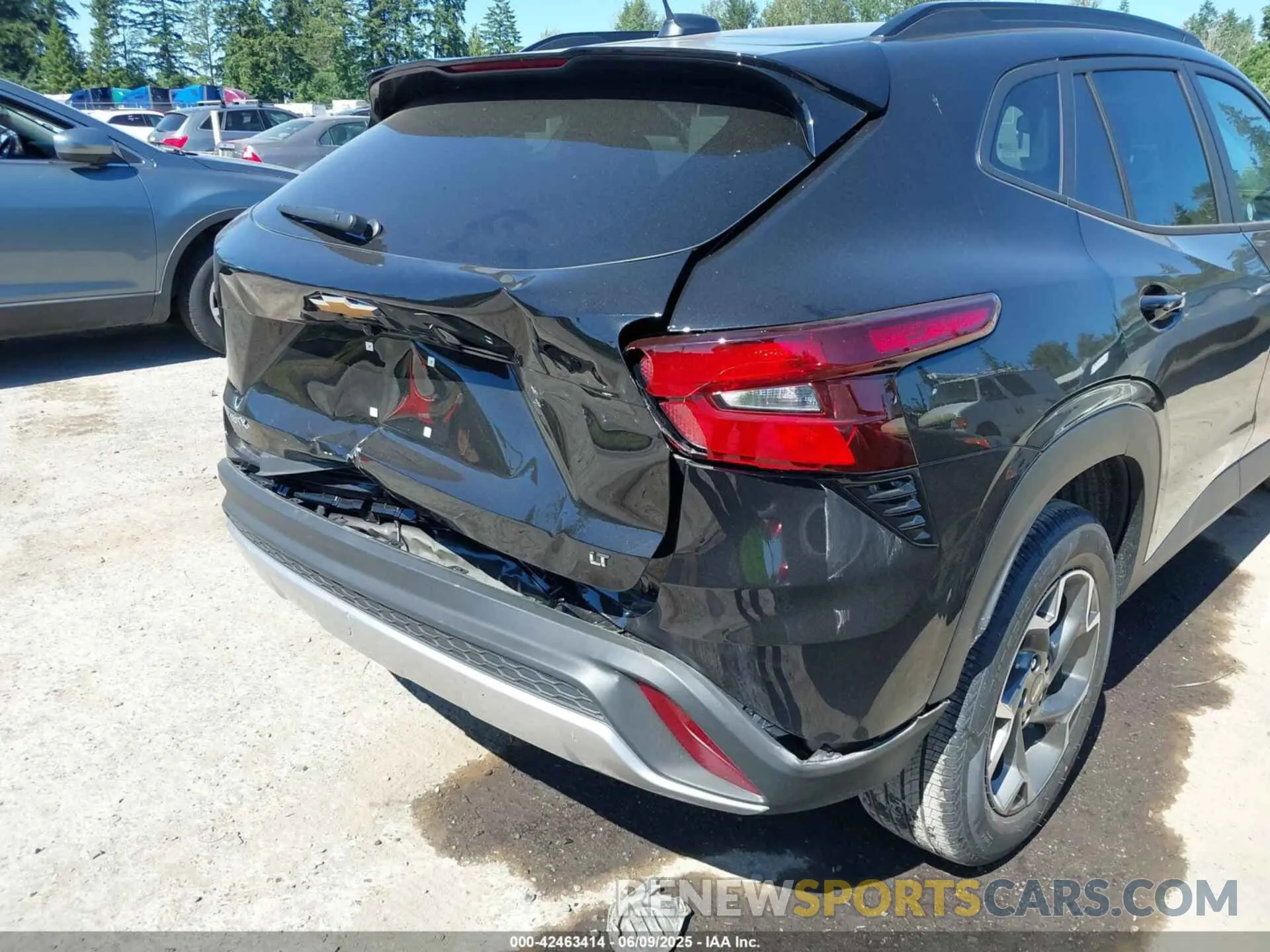 19 Photograph of a damaged car KL77LHEP7SC230479 CHEVROLET TRAX 2025