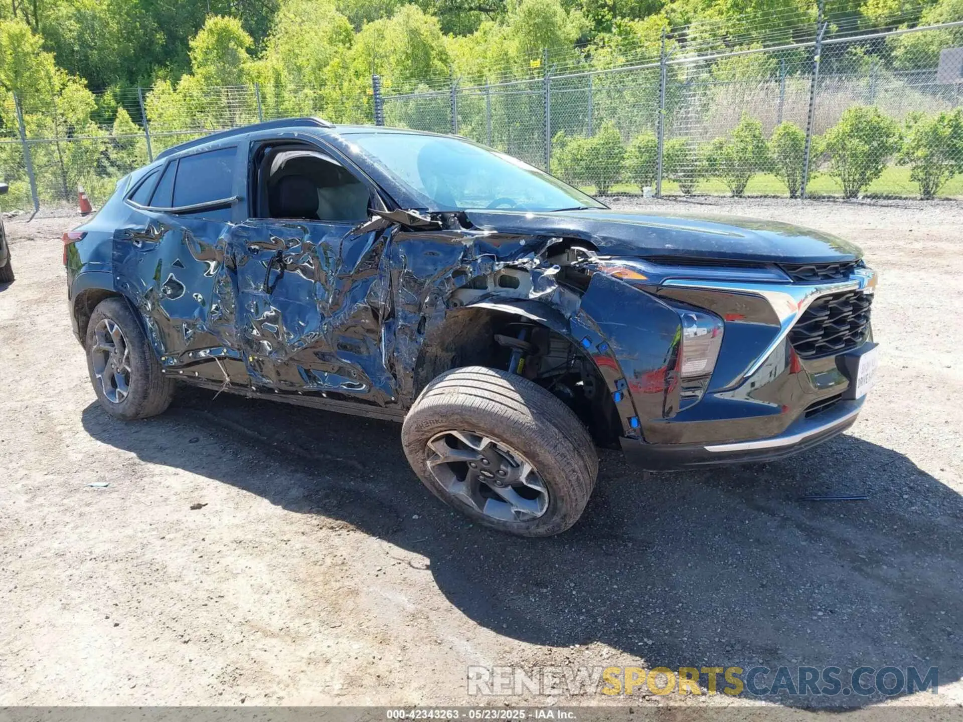 1 Photograph of a damaged car KL77LHEP8SC036253 CHEVROLET TRAX 2025