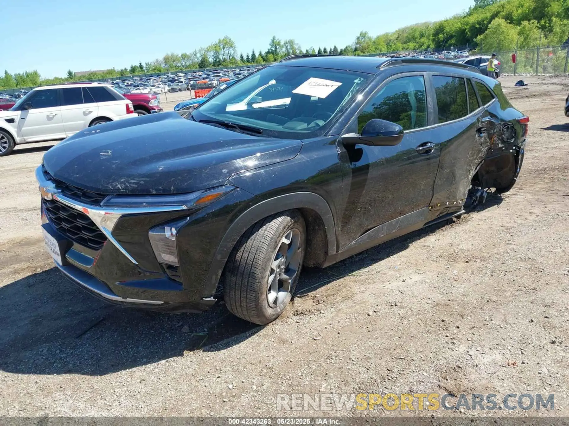 2 Photograph of a damaged car KL77LHEP8SC036253 CHEVROLET TRAX 2025