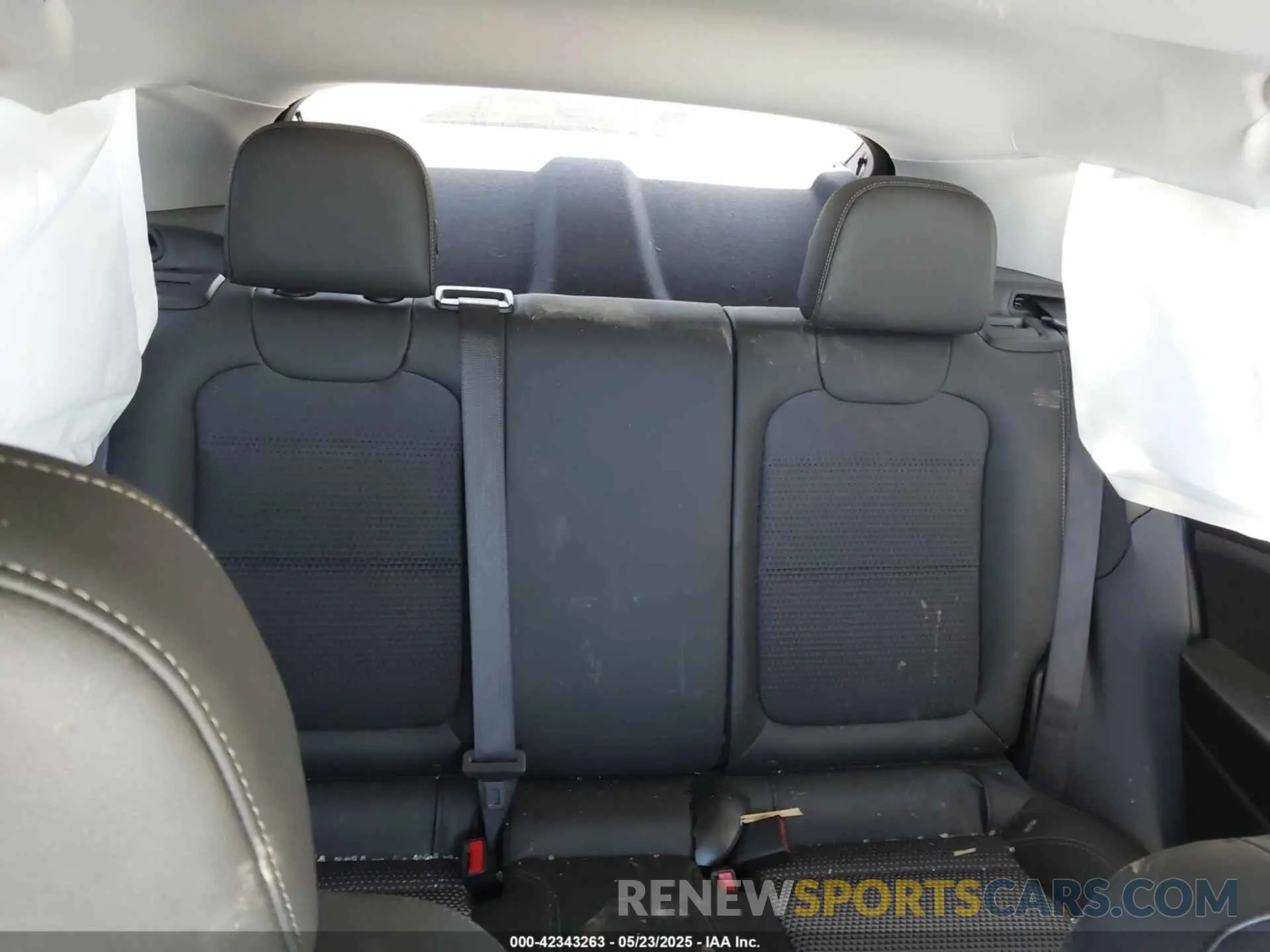 8 Photograph of a damaged car KL77LHEP8SC036253 CHEVROLET TRAX 2025