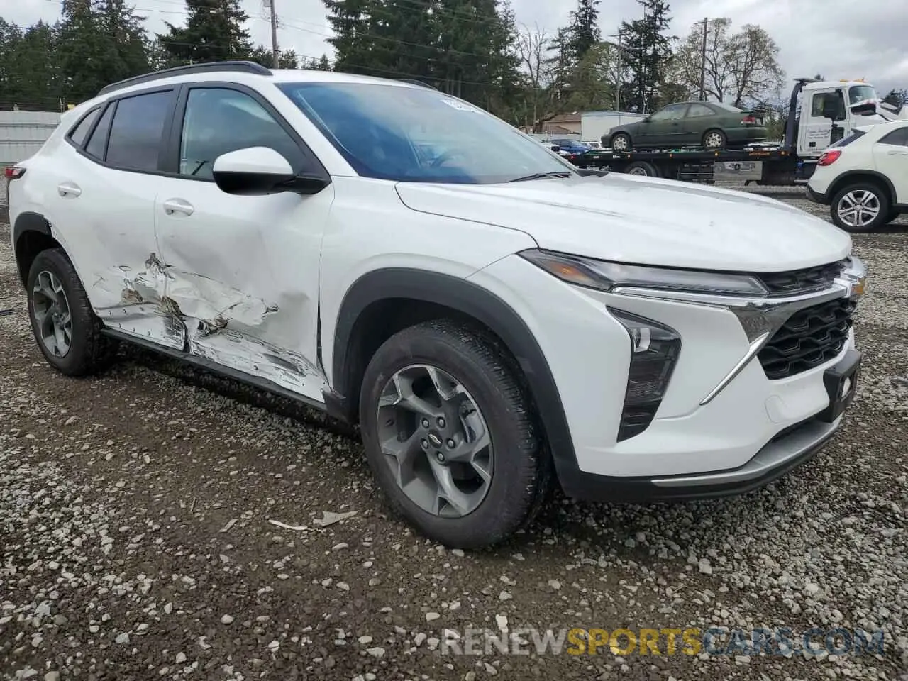 4 Photograph of a damaged car KL77LHEP8SC037239 CHEVROLET TRAX 2025