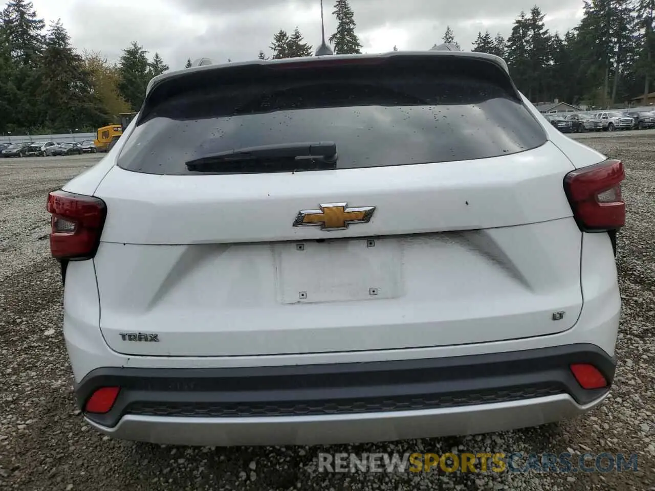 6 Photograph of a damaged car KL77LHEP8SC037239 CHEVROLET TRAX 2025
