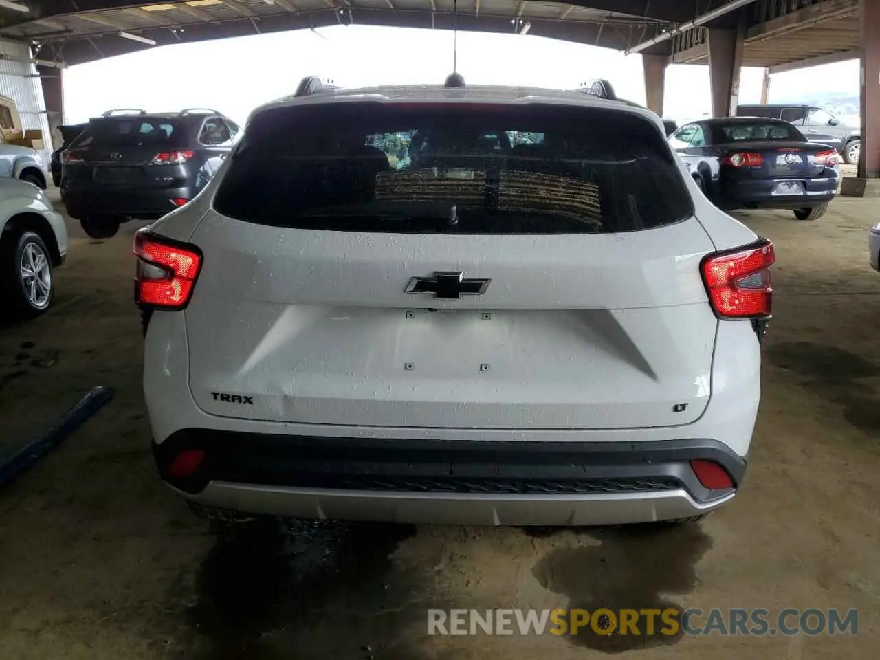 6 Photograph of a damaged car KL77LHEP8SC066594 CHEVROLET TRAX 2025