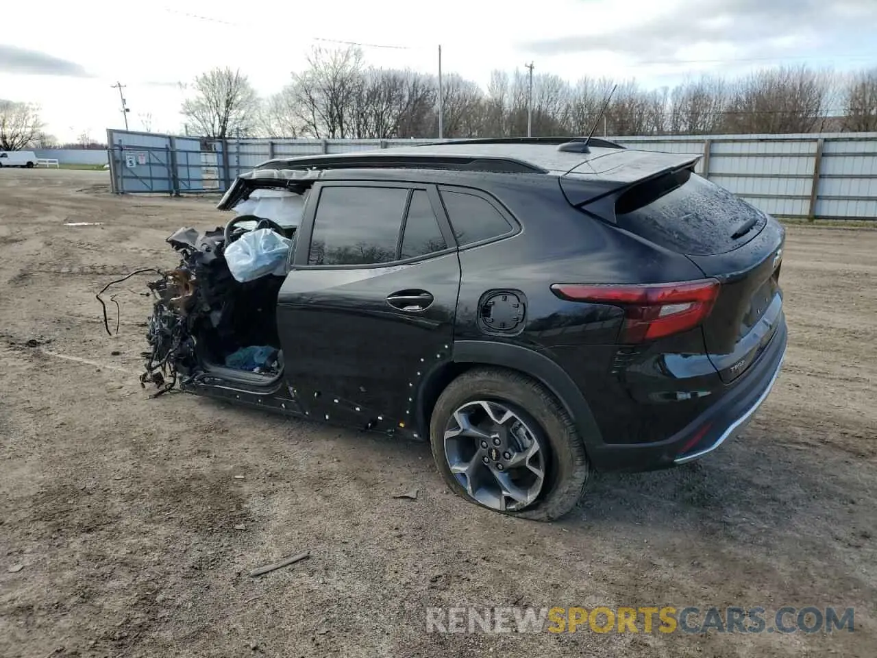 2 Photograph of a damaged car KL77LHEP8SC091737 CHEVROLET TRAX 2025