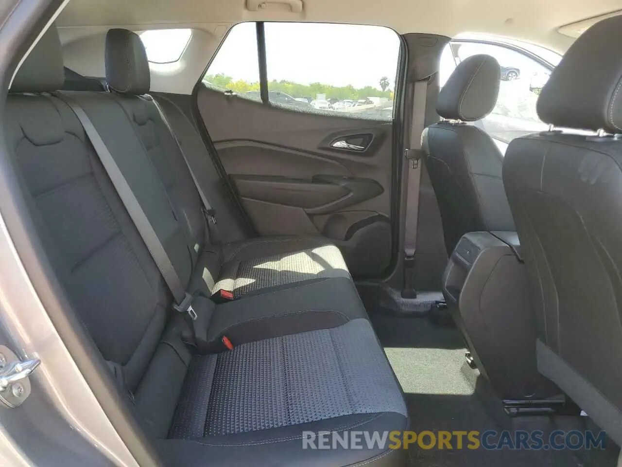 11 Photograph of a damaged car KL77LHEP8SC101005 CHEVROLET TRAX 2025