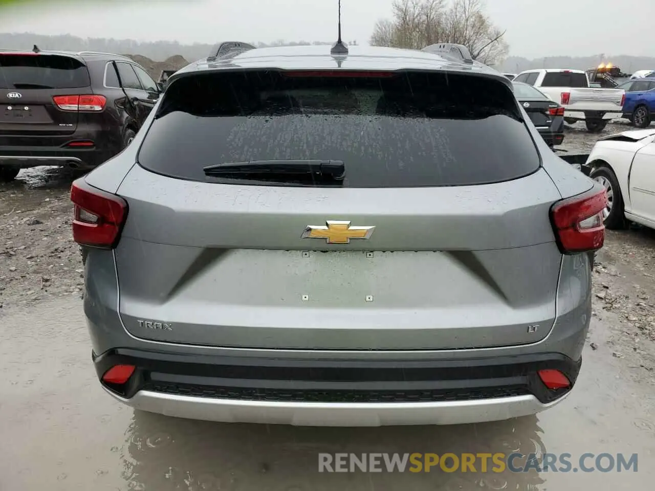 6 Photograph of a damaged car KL77LHEP8SC107418 CHEVROLET TRAX 2025