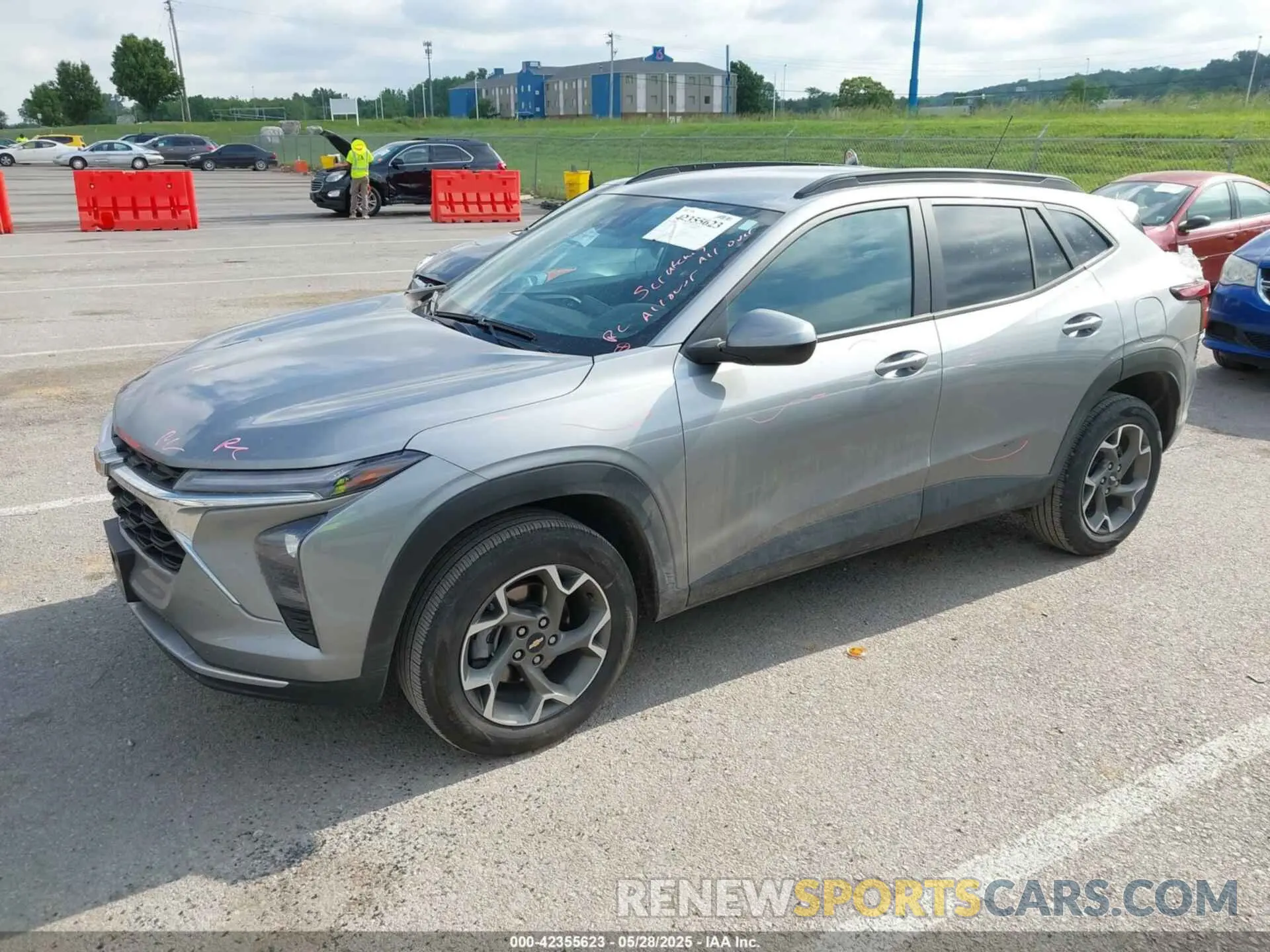 2 Photograph of a damaged car KL77LHEP8SC140192 CHEVROLET TRAX 2025