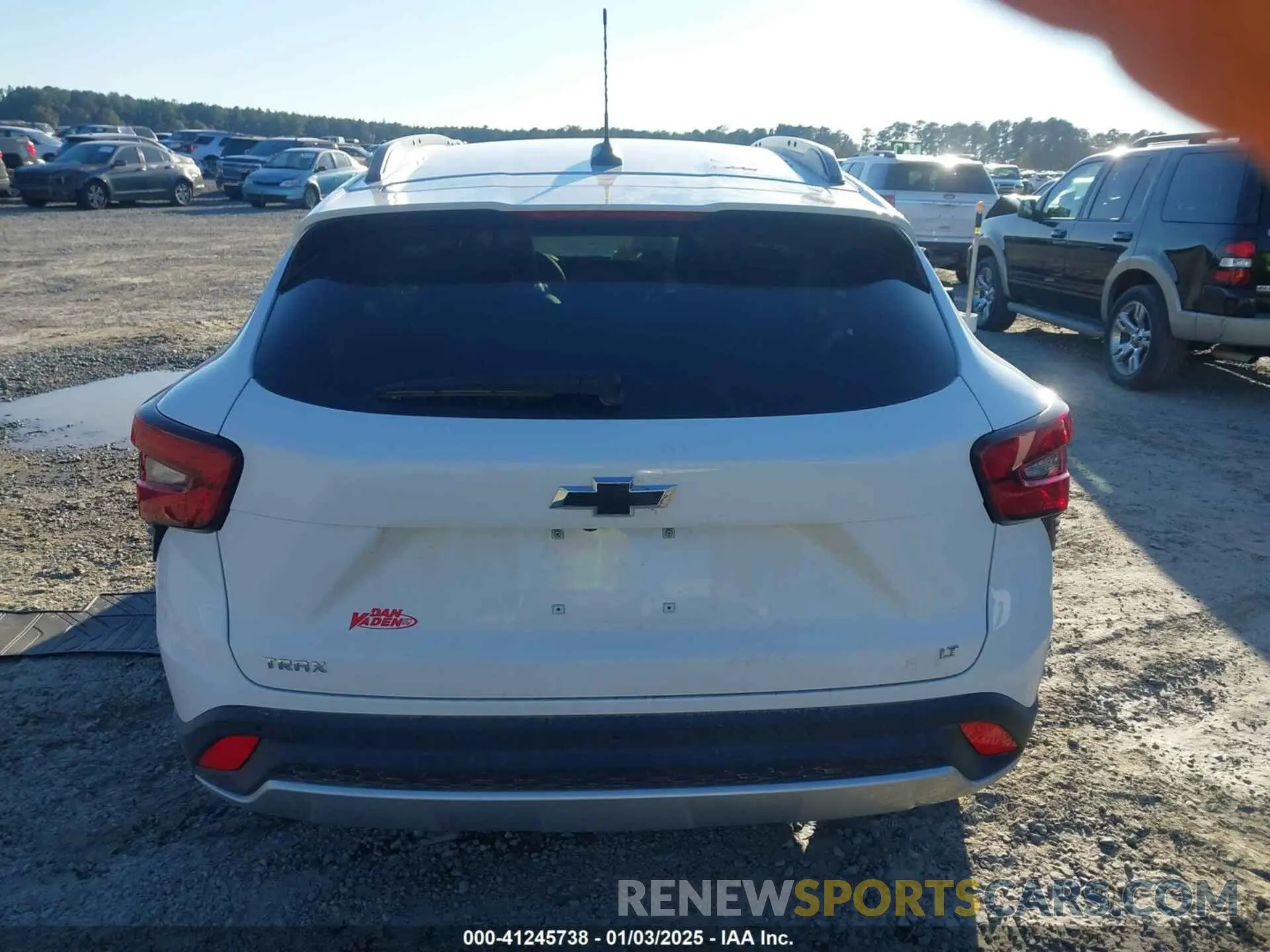 16 Photograph of a damaged car KL77LHEP9SC024354 CHEVROLET TRAX 2025