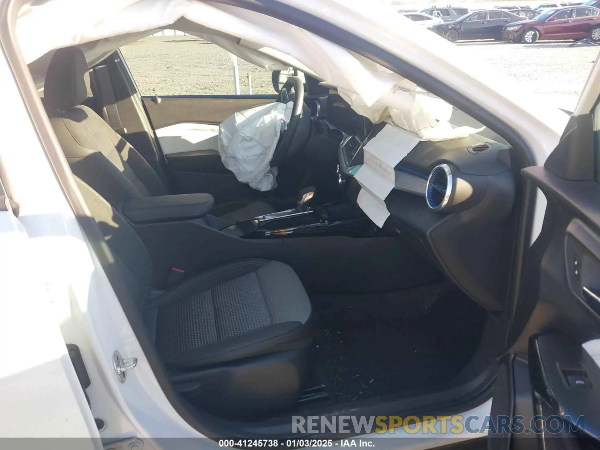 5 Photograph of a damaged car KL77LHEP9SC024354 CHEVROLET TRAX 2025