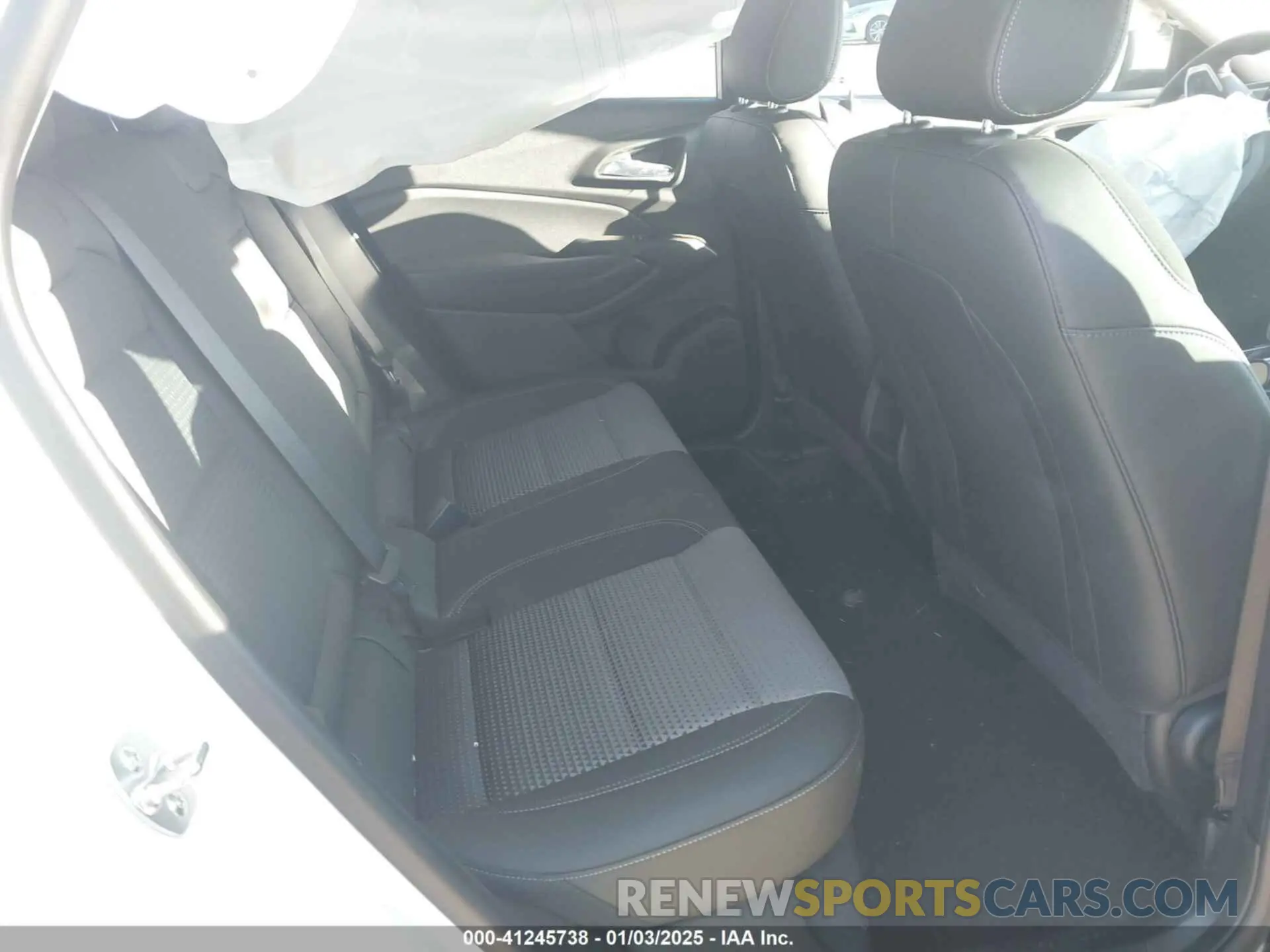 8 Photograph of a damaged car KL77LHEP9SC024354 CHEVROLET TRAX 2025
