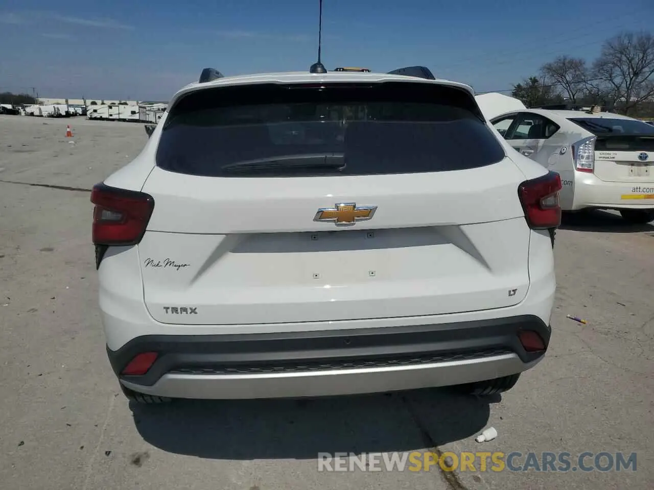 6 Photograph of a damaged car KL77LHEP9SC084554 CHEVROLET TRAX 2025