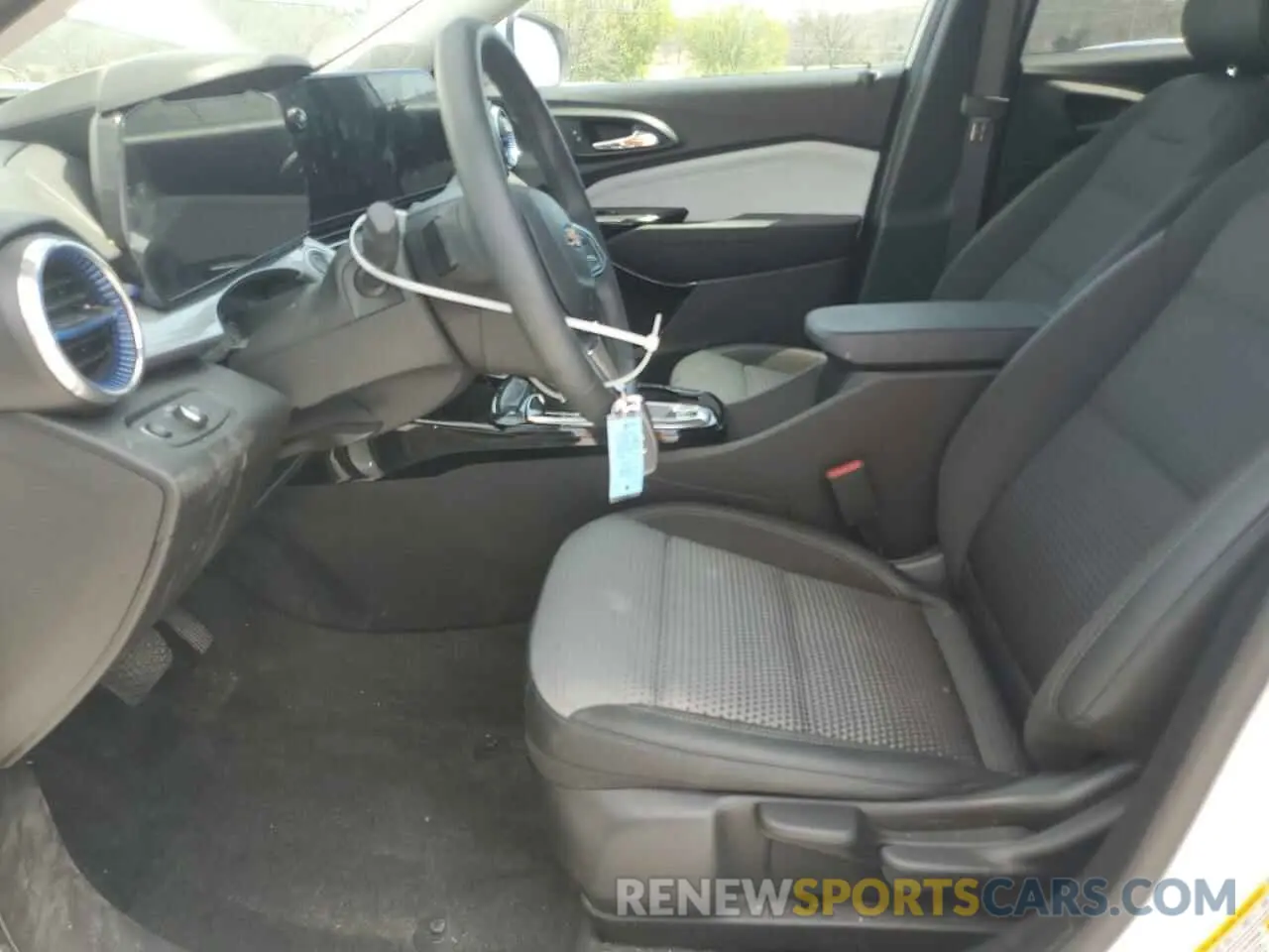 7 Photograph of a damaged car KL77LHEP9SC084554 CHEVROLET TRAX 2025