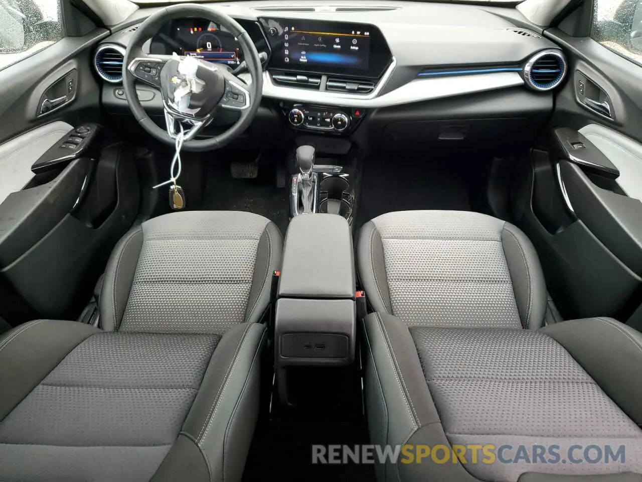 8 Photograph of a damaged car KL77LHEP9SC102793 CHEVROLET TRAX 2025