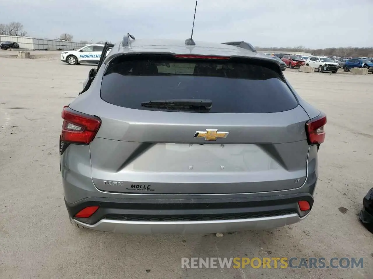 6 Photograph of a damaged car KL77LHEP9SC121179 CHEVROLET TRAX 2025