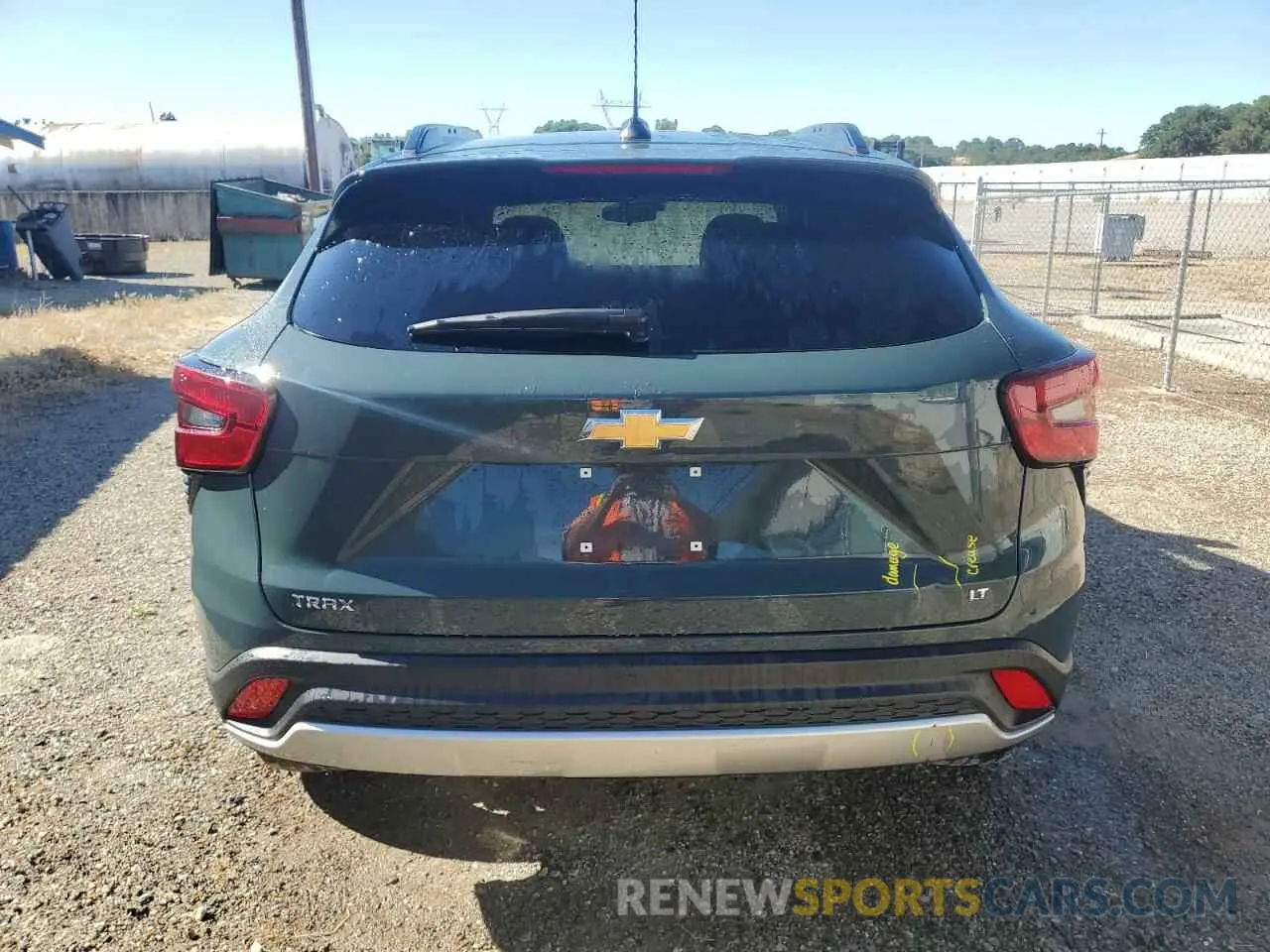 6 Photograph of a damaged car KL77LHEP9SC161911 CHEVROLET TRAX 2025